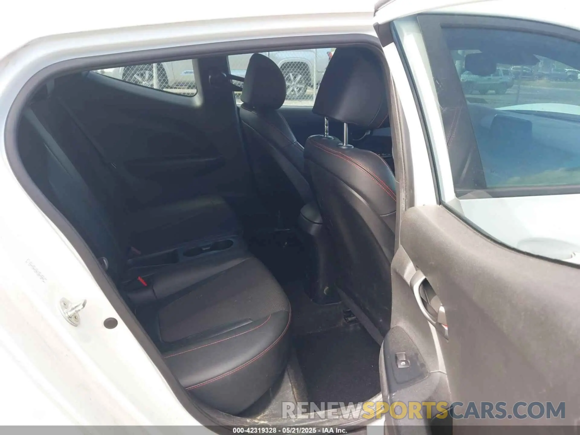 8 Фотография поврежденного автомобиля KMHTG6AF8LU028992 HYUNDAI VELOSTER 2020