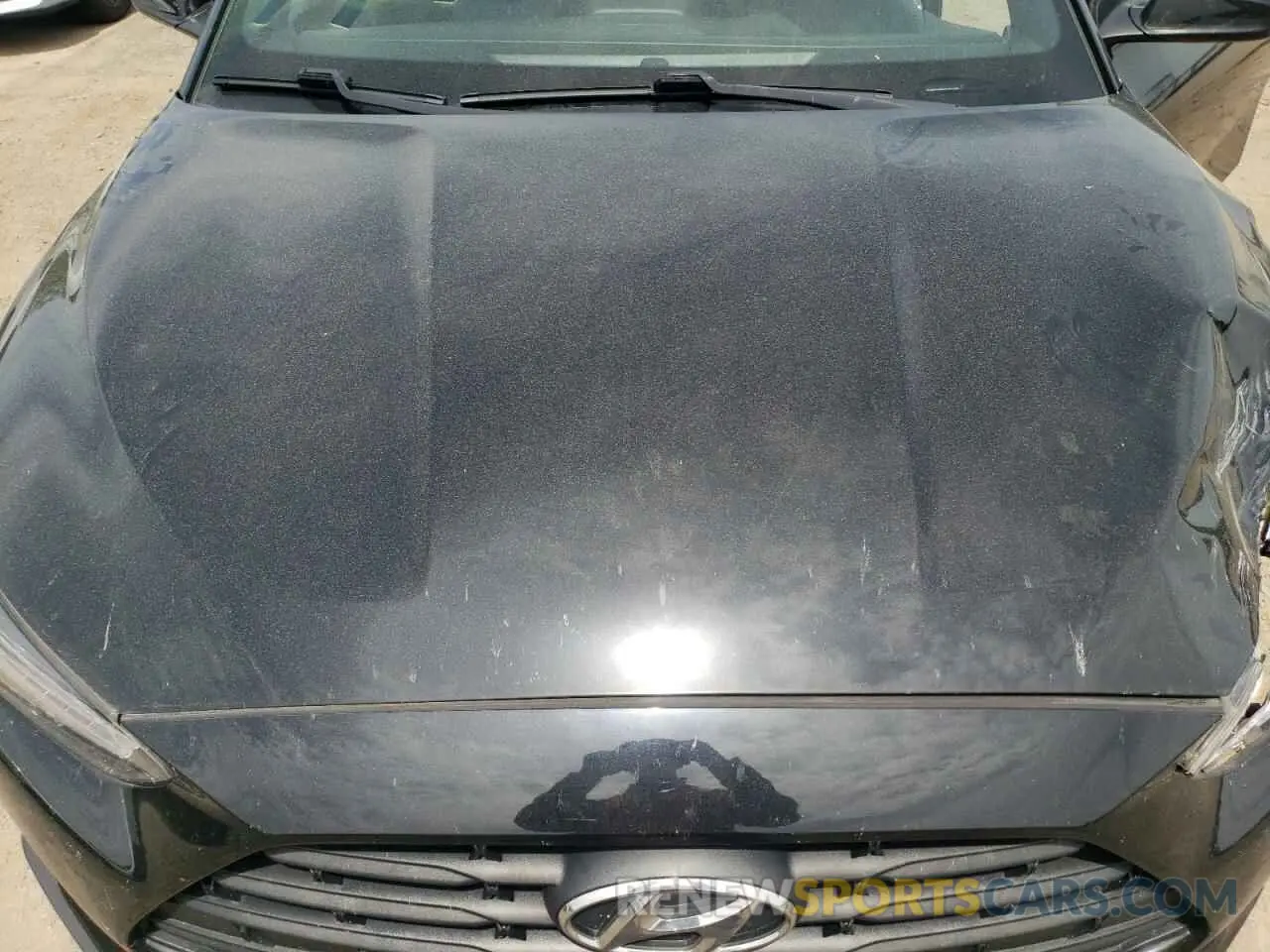 11 Photograph of a damaged car KMHTG6AF9LU023185 HYUNDAI VELOSTER 2020