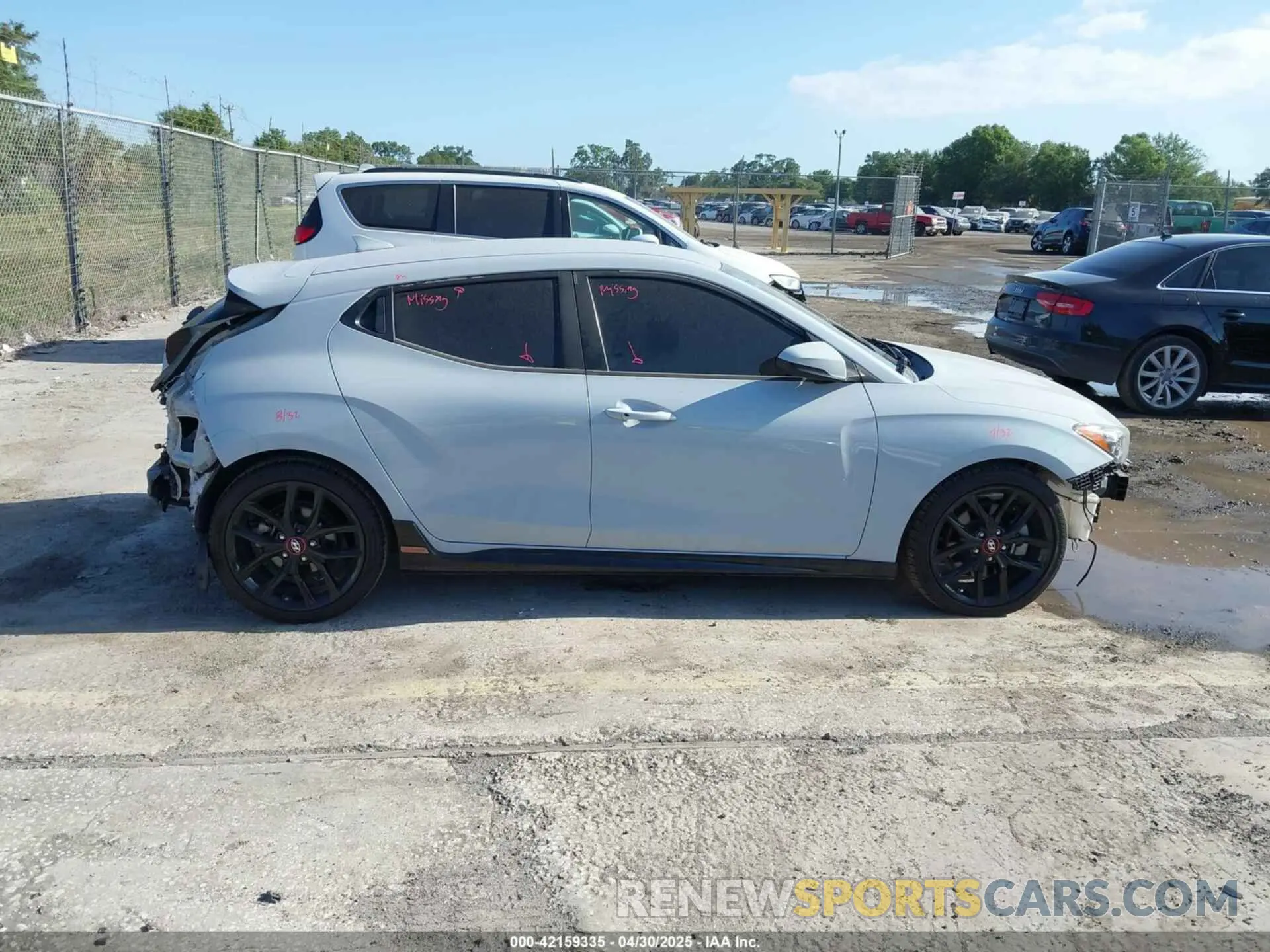 14 Фотография поврежденного автомобиля KMHTH6AB0LU026664 HYUNDAI VELOSTER 2020