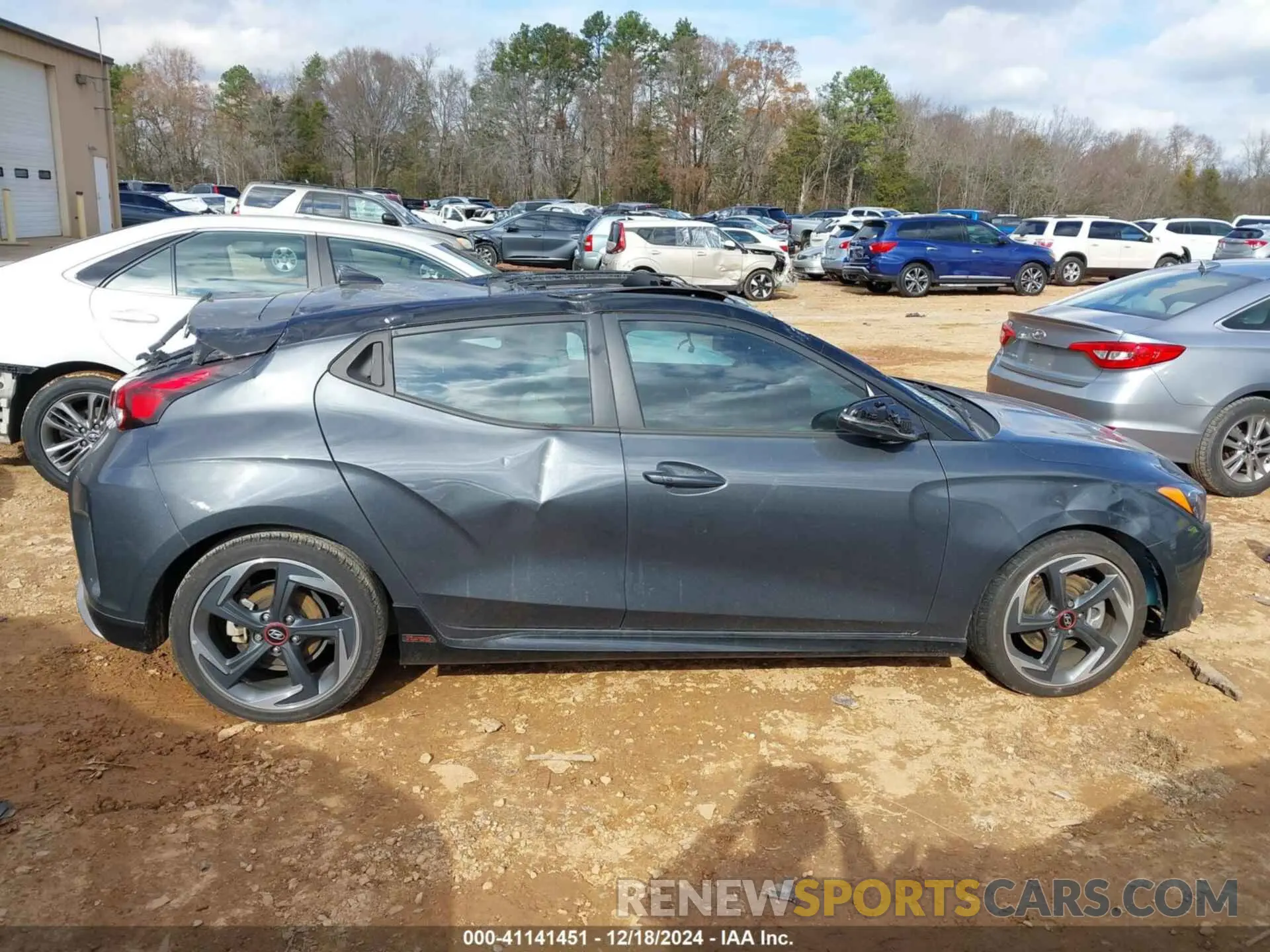 13 Photograph of a damaged car KMHTH6AB0LU027488 HYUNDAI VELOSTER 2020
