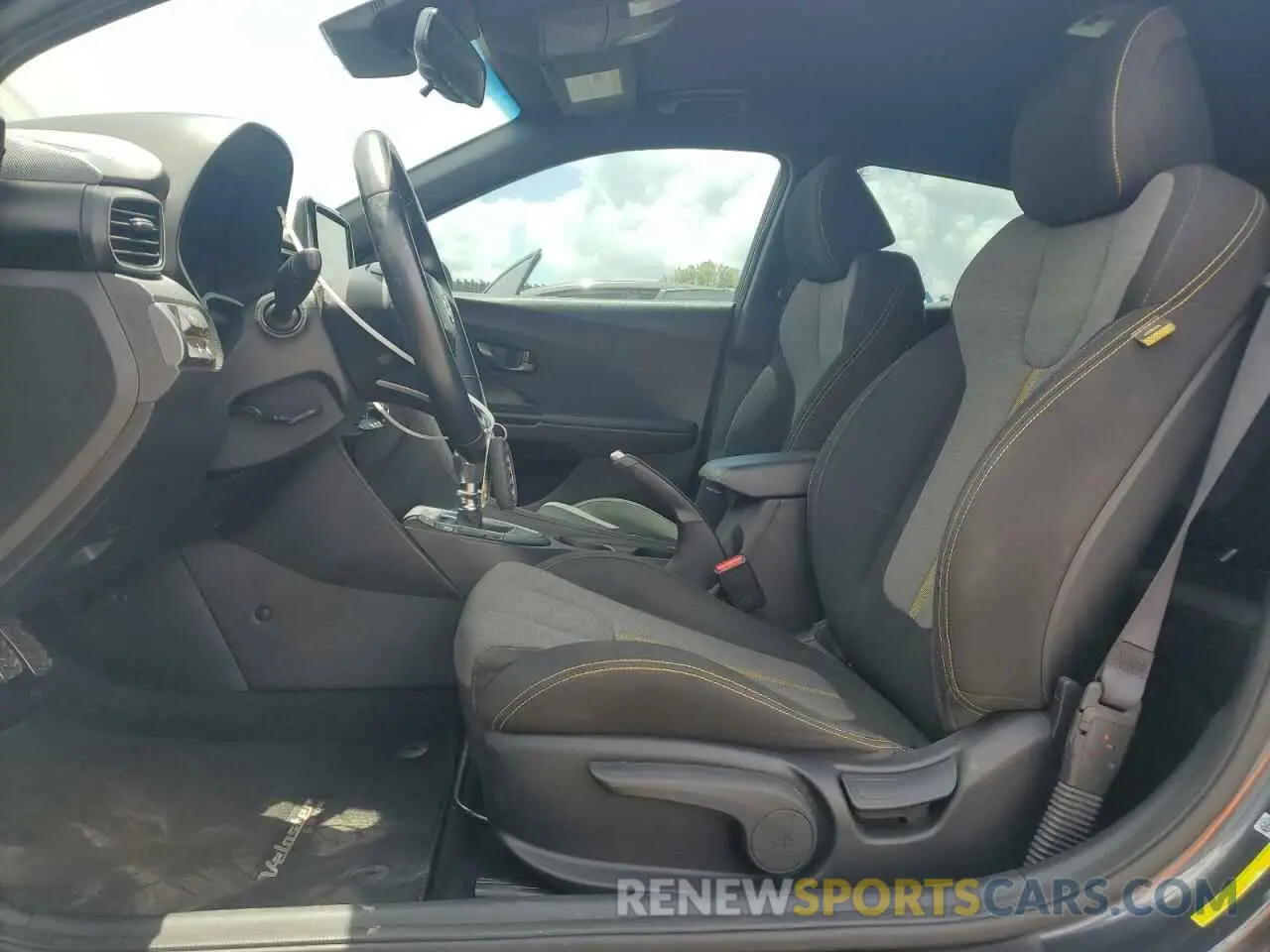 7 Photograph of a damaged car KMHTH6AB9LU031555 HYUNDAI VELOSTER 2020