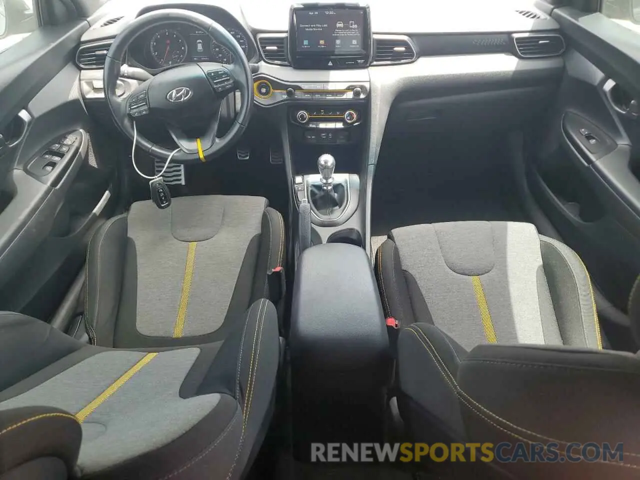 8 Photograph of a damaged car KMHTH6AB9LU031555 HYUNDAI VELOSTER 2020