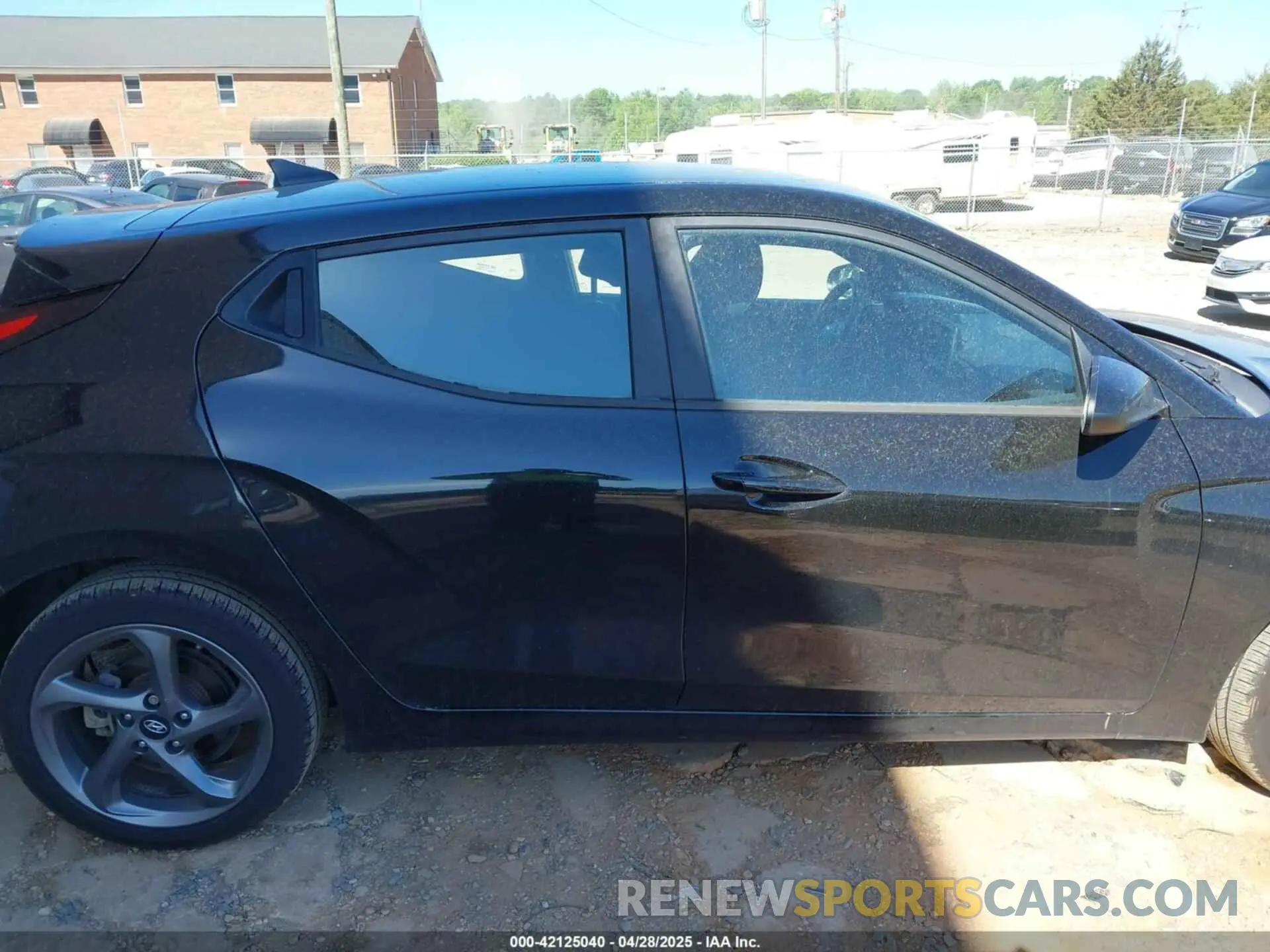 13 Photograph of a damaged car KMHTG6AF0MU032598 HYUNDAI VELOSTER 2021