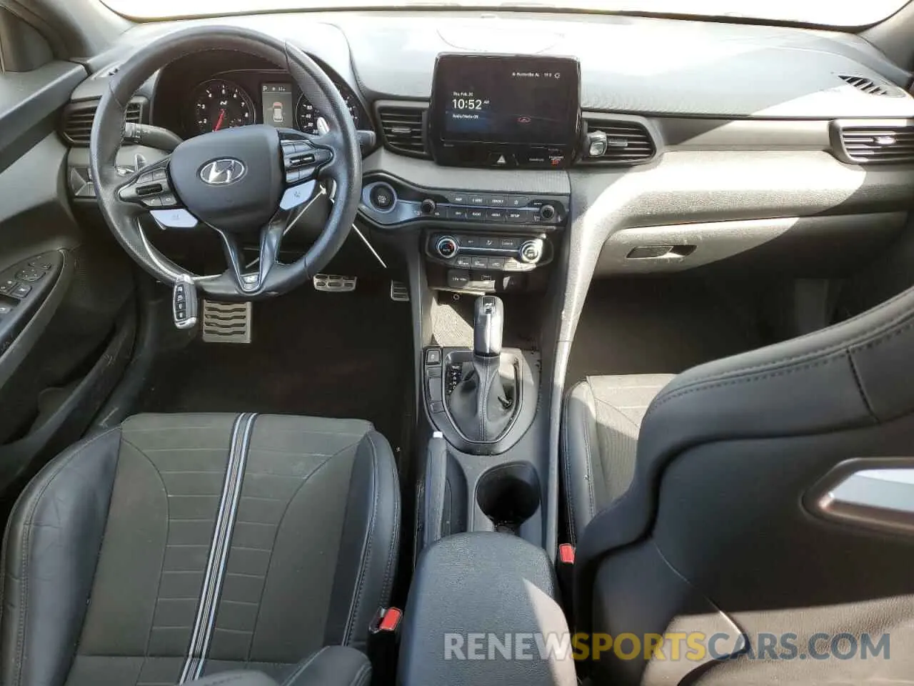 8 Photograph of a damaged car KMHT36AH8NU014946 HYUNDAI VELOSTER 2022