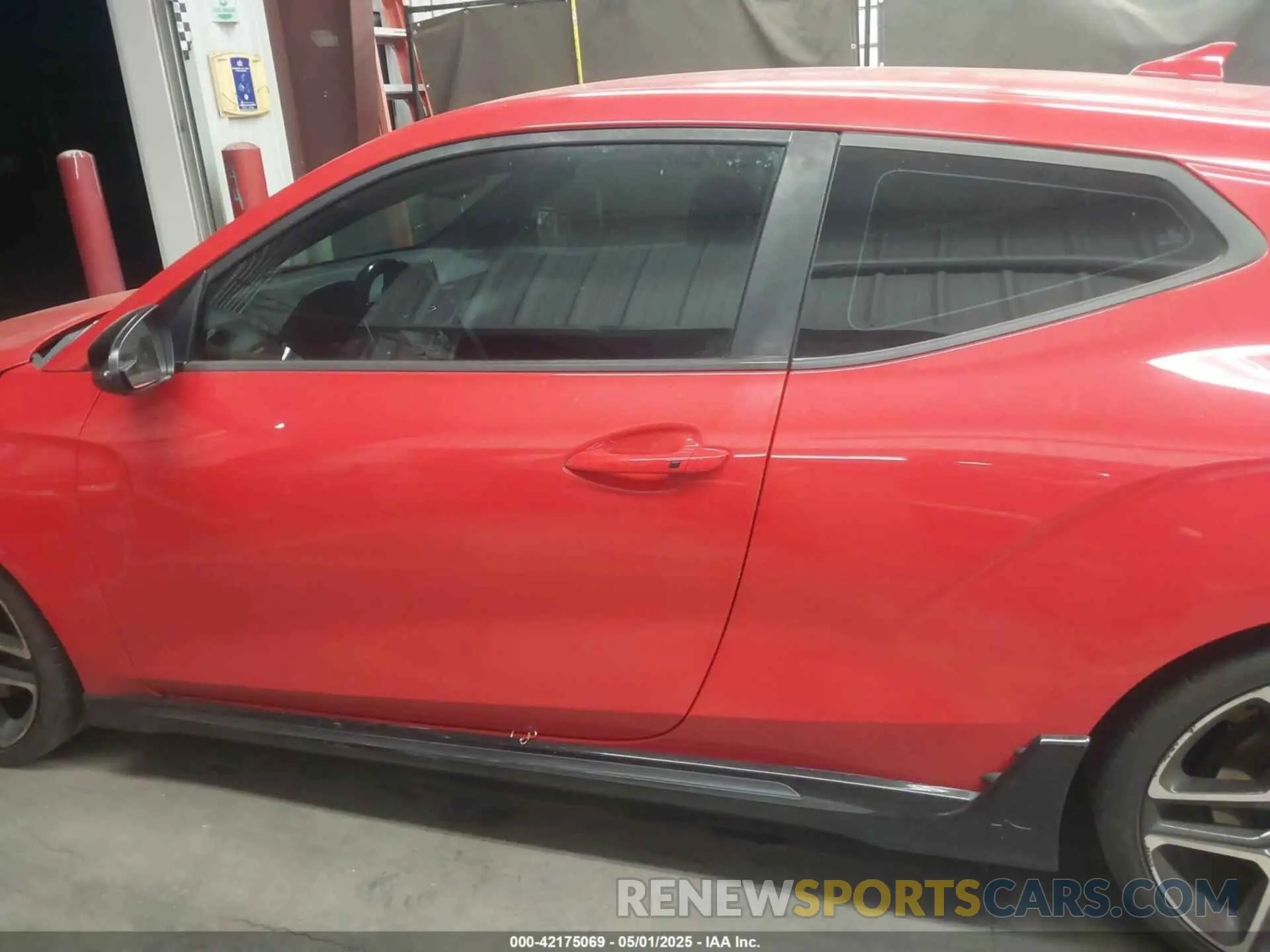 14 Photograph of a damaged car KMHT36AH6LU004297 HYUNDAI VELOSTER N 2020