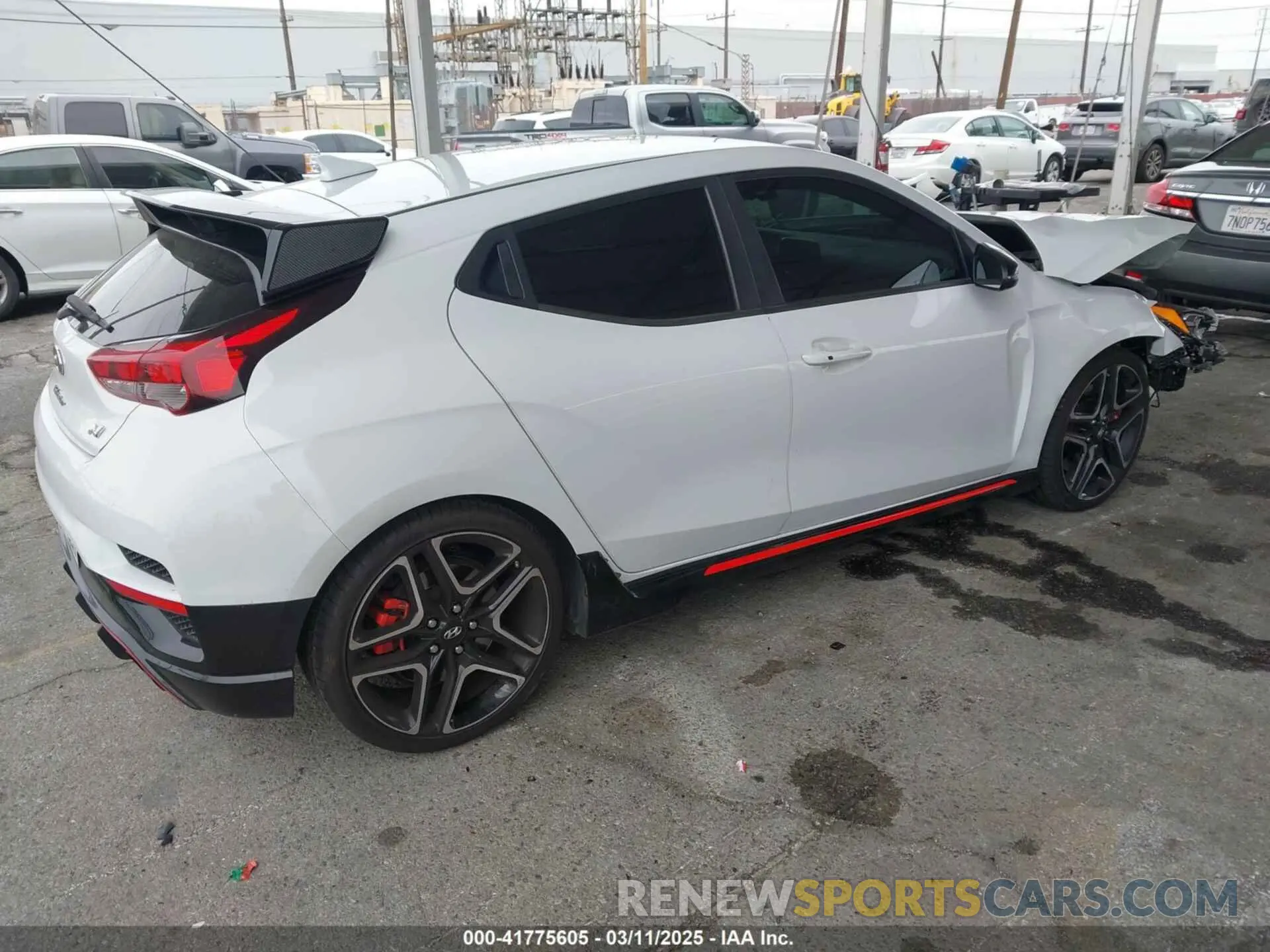 4 Photograph of a damaged car KMHT36AH6LU008009 HYUNDAI VELOSTER N 2020