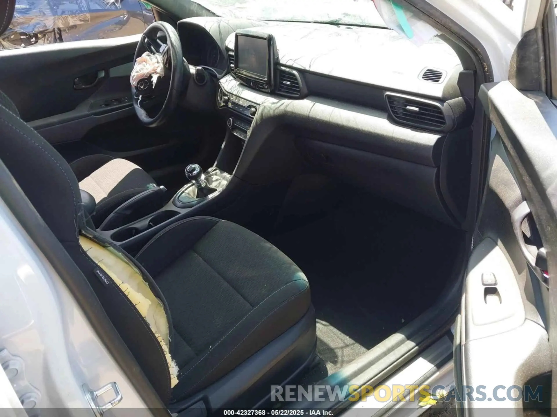 5 Photograph of a damaged car KMHT36AH9LU006142 HYUNDAI VELOSTER N 2020