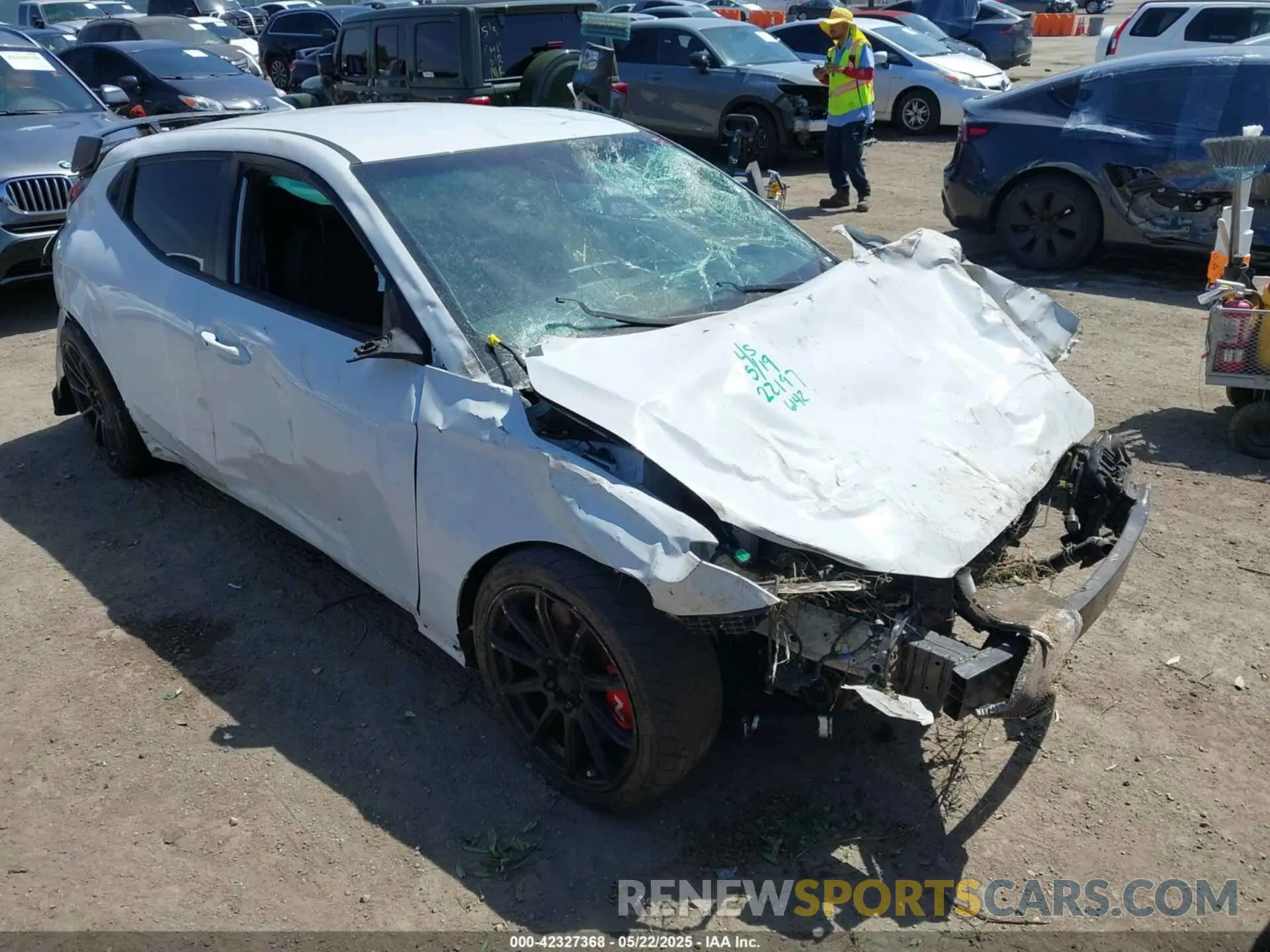 6 Photograph of a damaged car KMHT36AH9LU006142 HYUNDAI VELOSTER N 2020