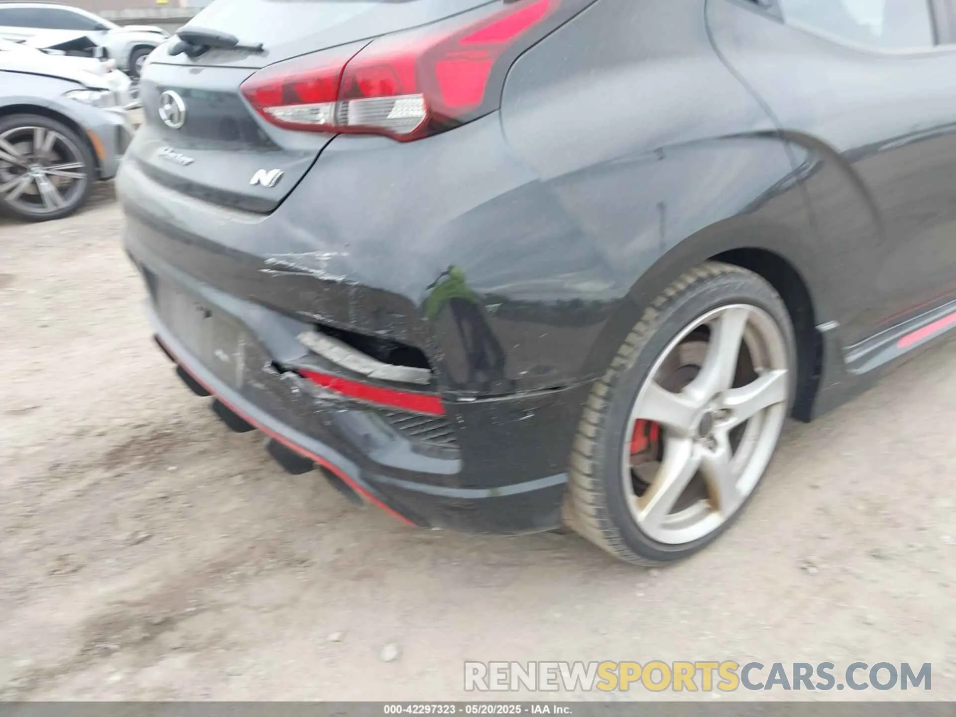 17 Photograph of a damaged car KMHT36AH0NU015217 HYUNDAI VELOSTER N 2022