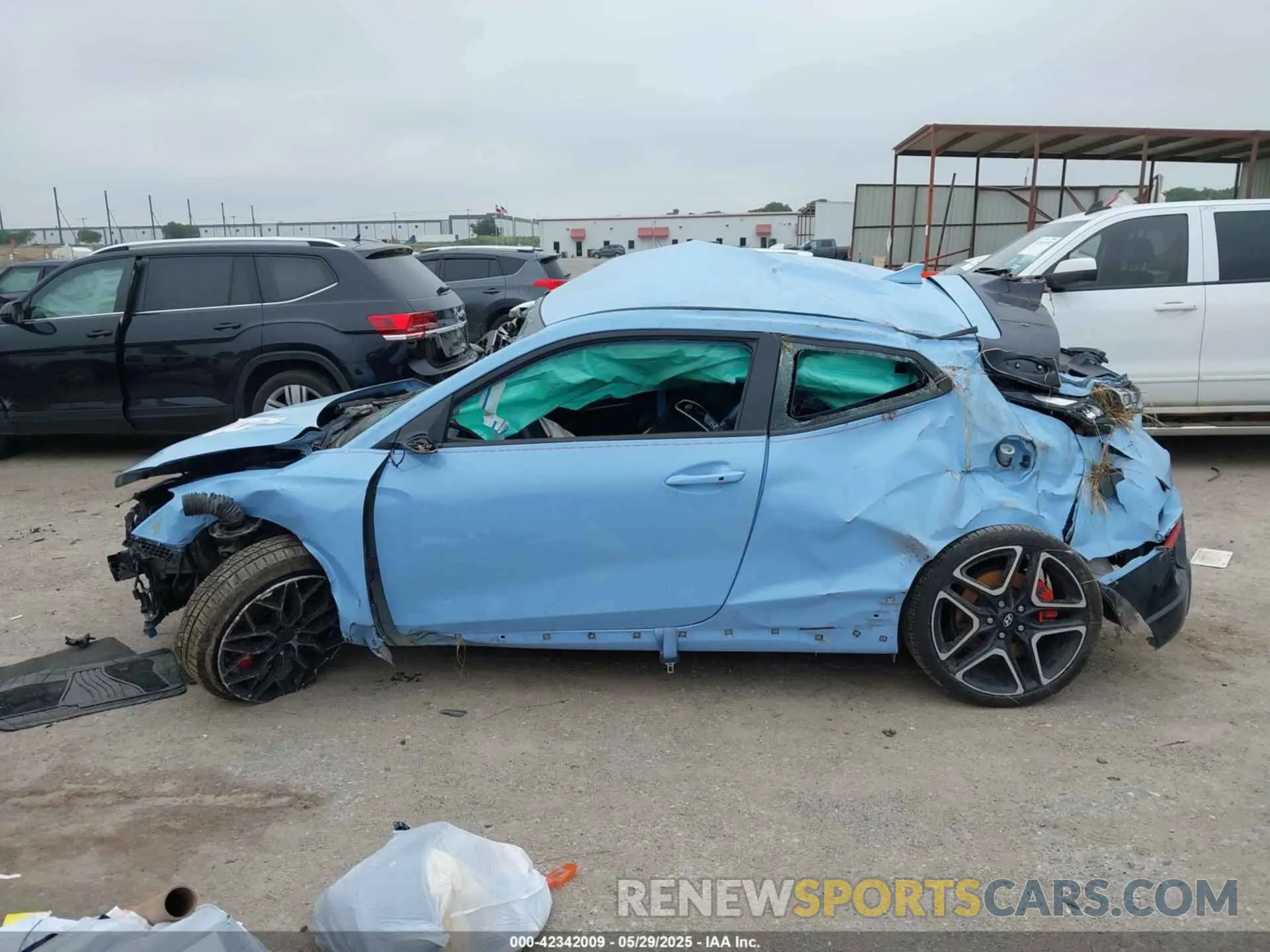 13 Photograph of a damaged car KMHT36AH9NU015362 HYUNDAI VELOSTER N 2022