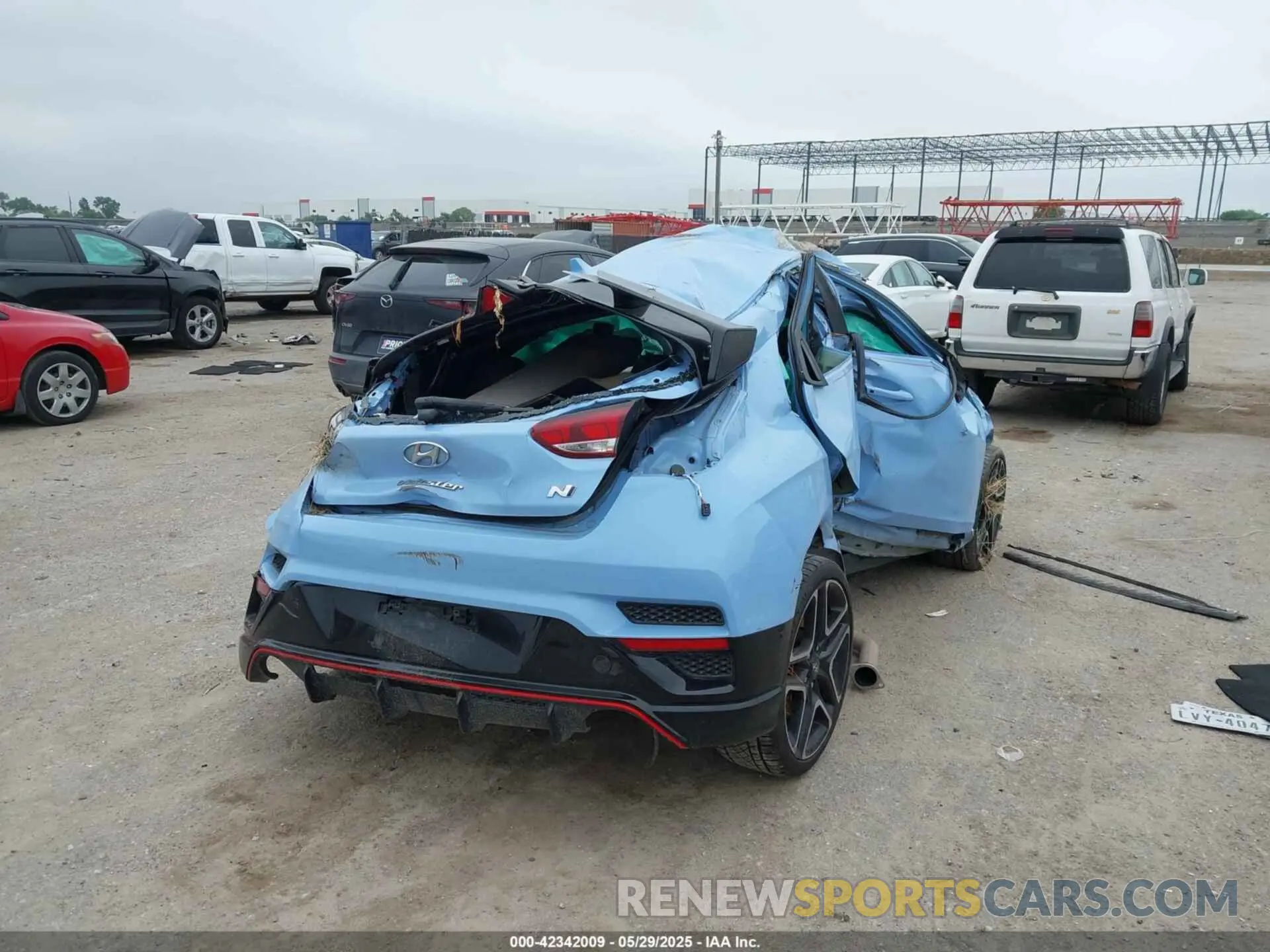 4 Photograph of a damaged car KMHT36AH9NU015362 HYUNDAI VELOSTER N 2022