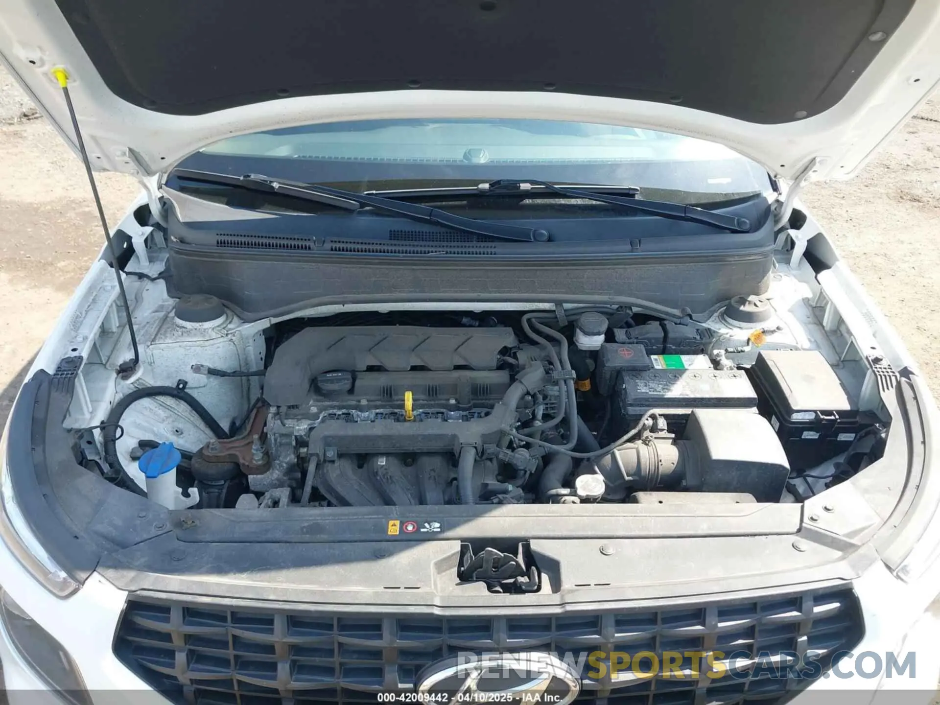 10 Photograph of a damaged car KMHRB8A33LU027520 HYUNDAI VENUE 2020