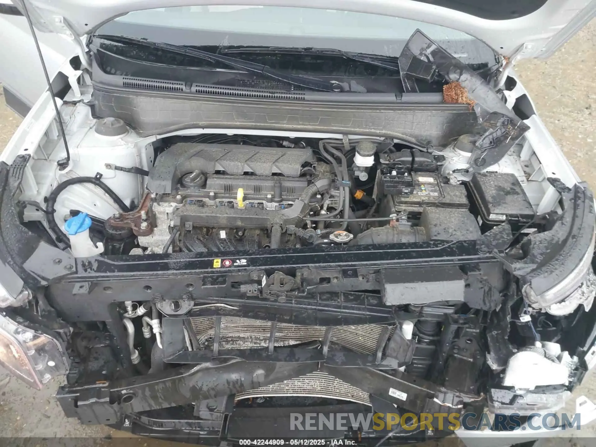 10 Фотография поврежденного автомобиля KMHRC8A31LU045687 HYUNDAI VENUE 2020