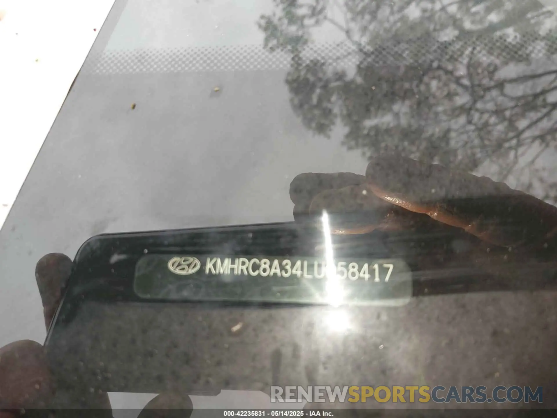 17 Фотография поврежденного автомобиля KMHRC8A34LU058417 HYUNDAI VENUE 2020