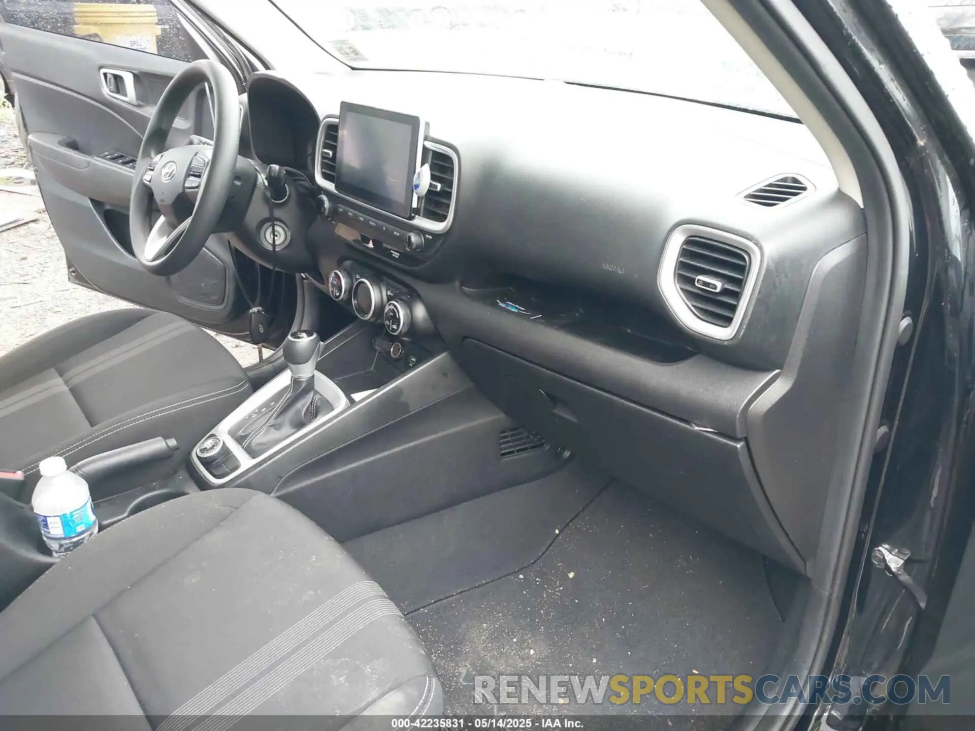 5 Фотография поврежденного автомобиля KMHRC8A34LU058417 HYUNDAI VENUE 2020