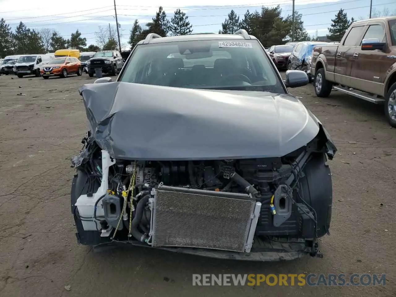5 Photograph of a damaged car KMHRC8A37LU017229 HYUNDAI VENUE 2020