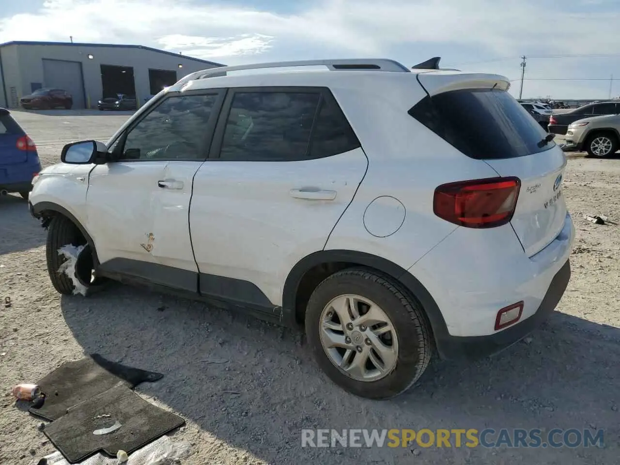 2 Фотография поврежденного автомобиля KMHRC8A3XLU017418 HYUNDAI VENUE 2020