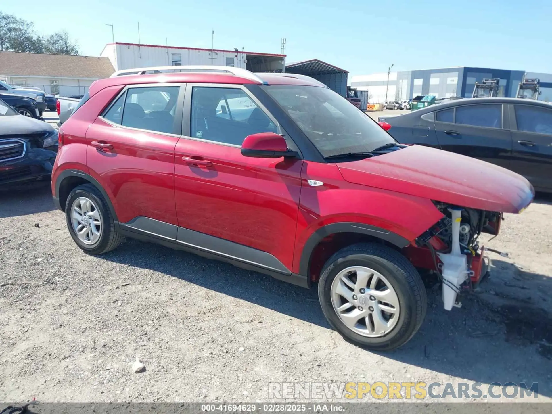 1 Фотография поврежденного автомобиля KMHRC8A3XLU040715 HYUNDAI VENUE 2020