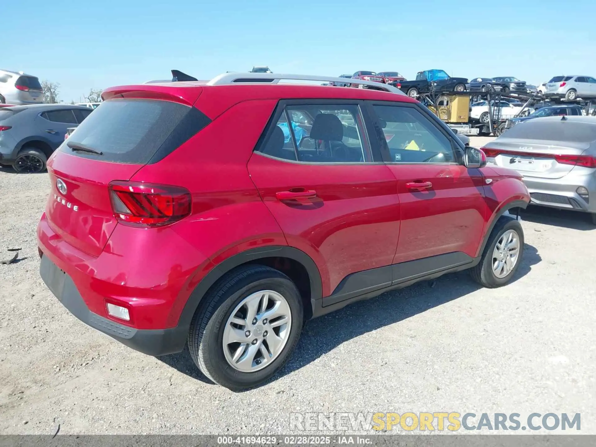 4 Фотография поврежденного автомобиля KMHRC8A3XLU040715 HYUNDAI VENUE 2020