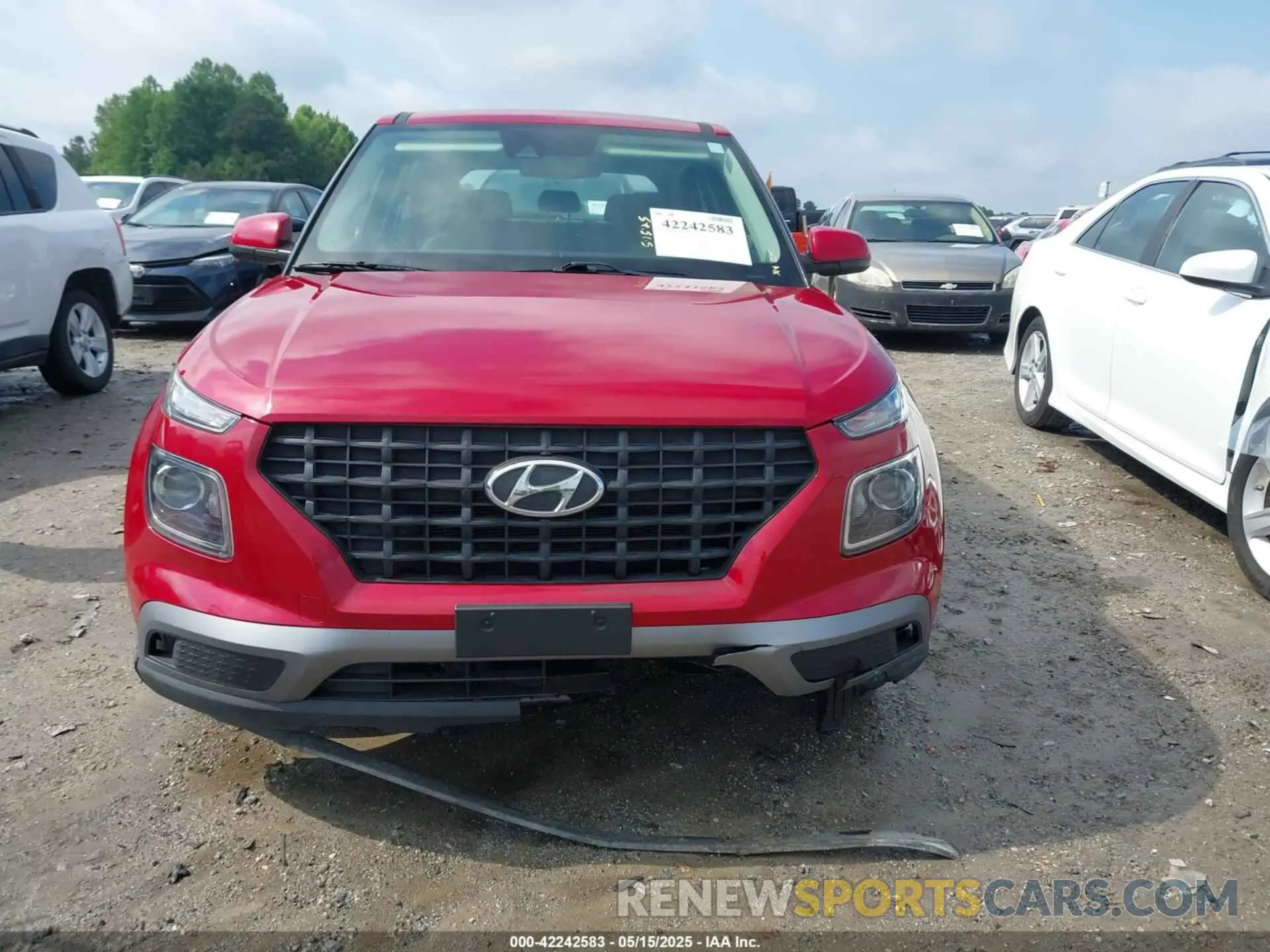 12 Photograph of a damaged car KMHRB8A31MU065989 HYUNDAI VENUE 2021