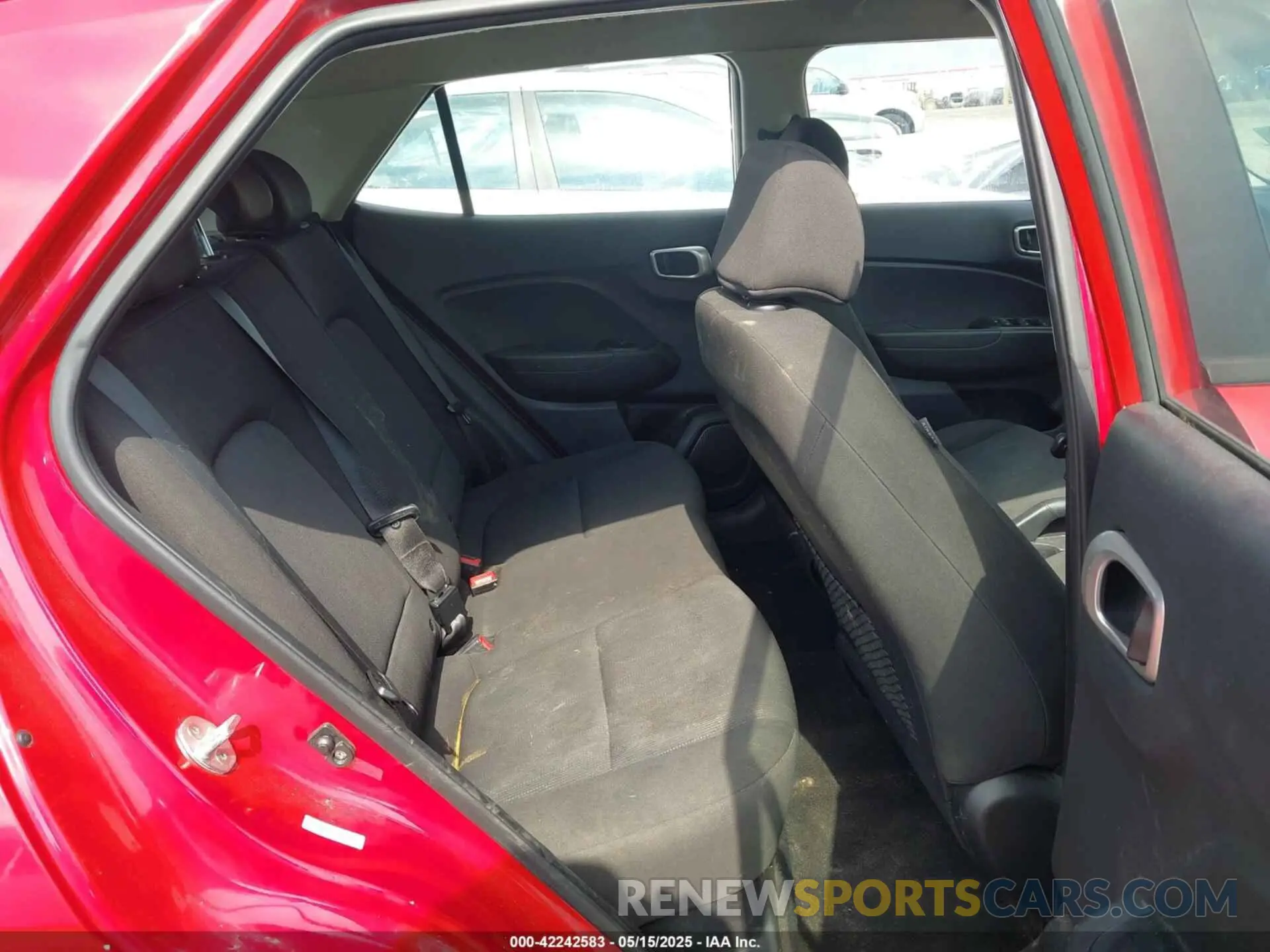 8 Photograph of a damaged car KMHRB8A31MU065989 HYUNDAI VENUE 2021