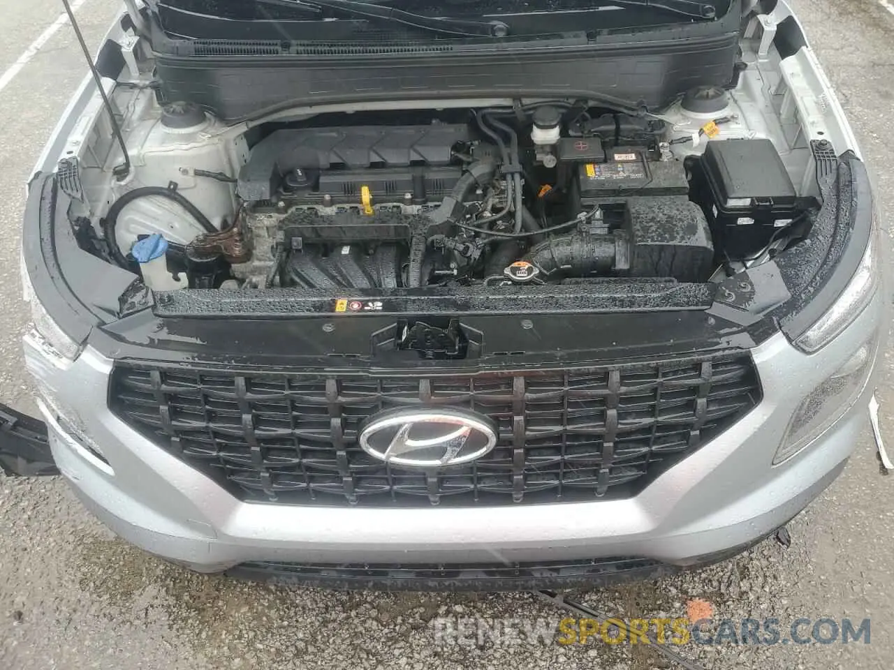 12 Photograph of a damaged car KMHRB8A32MU065824 HYUNDAI VENUE 2021