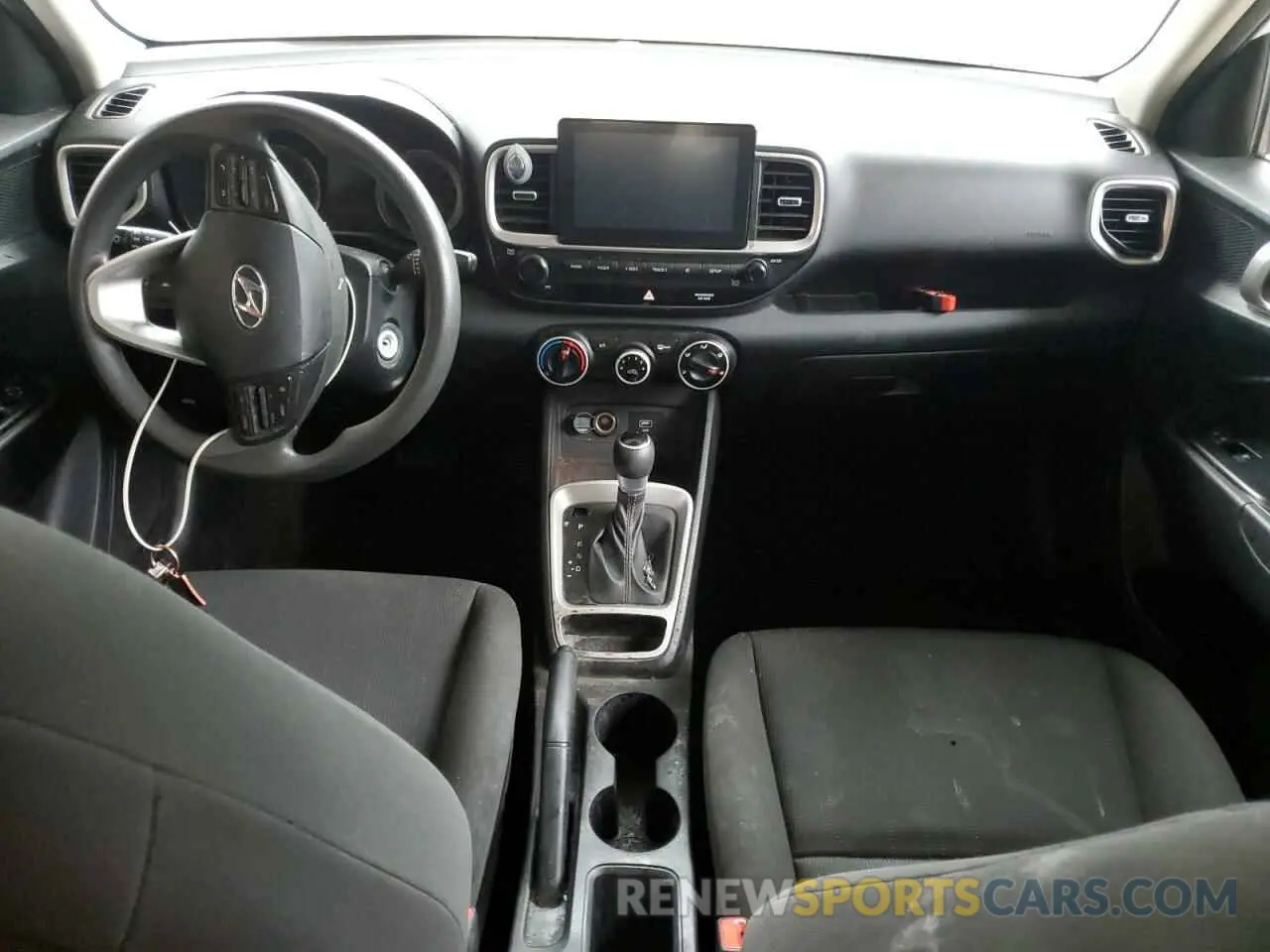 8 Фотография поврежденного автомобиля KMHRB8A33MU103366 HYUNDAI VENUE 2021
