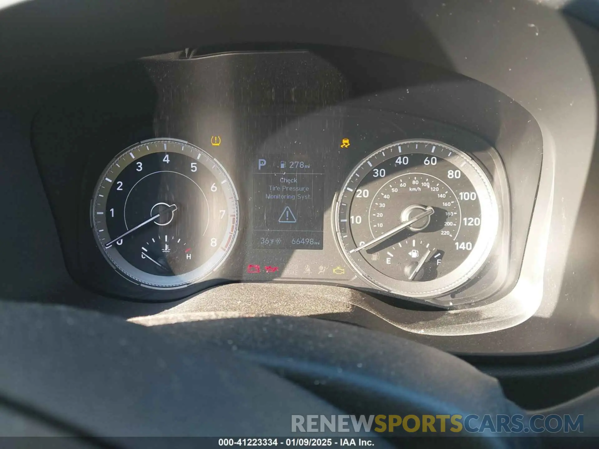 7 Фотография поврежденного автомобиля KMHRB8A34MU072256 HYUNDAI VENUE 2021