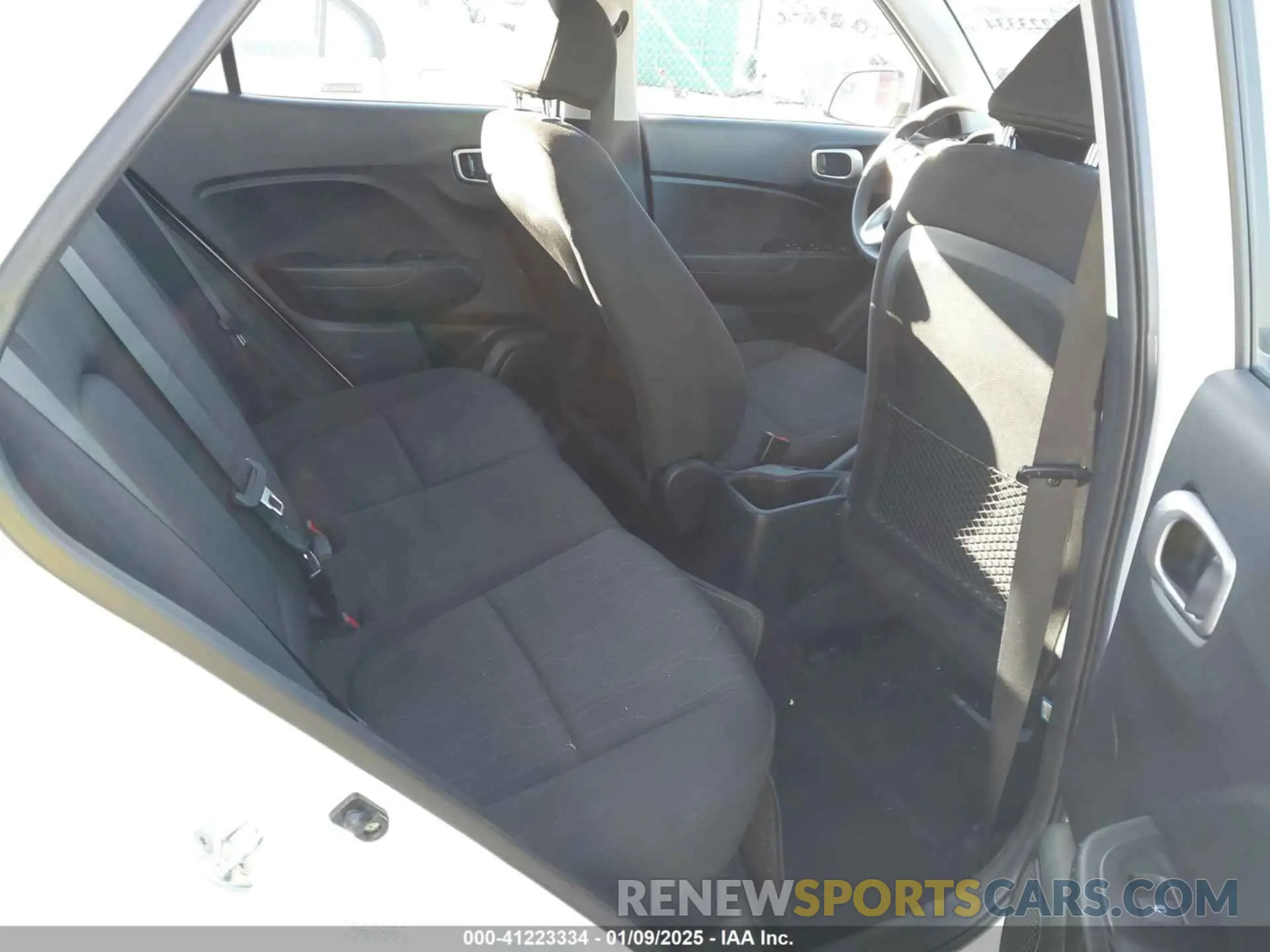 8 Фотография поврежденного автомобиля KMHRB8A34MU072256 HYUNDAI VENUE 2021