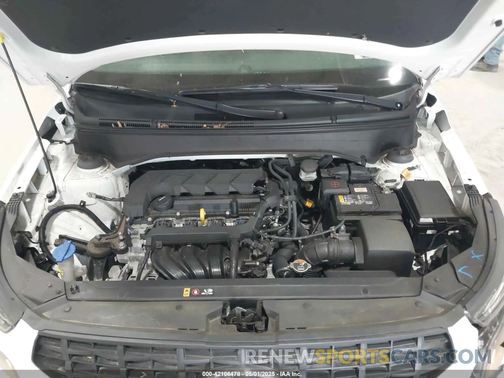10 Photograph of a damaged car KMHRB8A35MU099403 HYUNDAI VENUE 2021