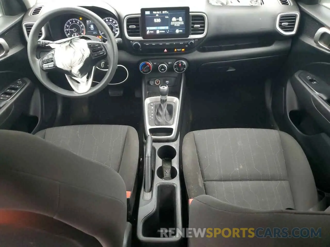 8 Photograph of a damaged car KMHRB8A36MU081850 HYUNDAI VENUE 2021