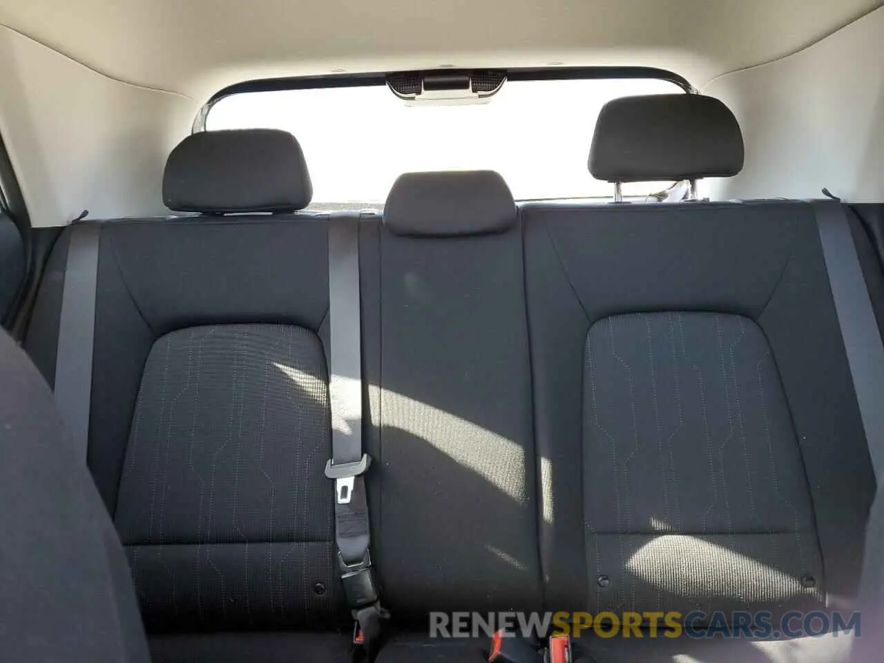 10 Photograph of a damaged car KMHRB8A37MU064068 HYUNDAI VENUE 2021