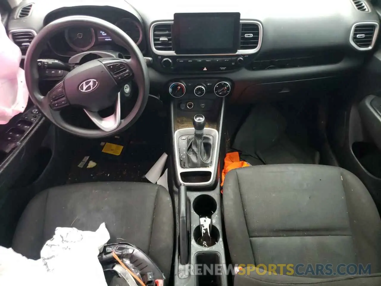 8 Фотография поврежденного автомобиля KMHRB8A38MU065956 HYUNDAI VENUE 2021