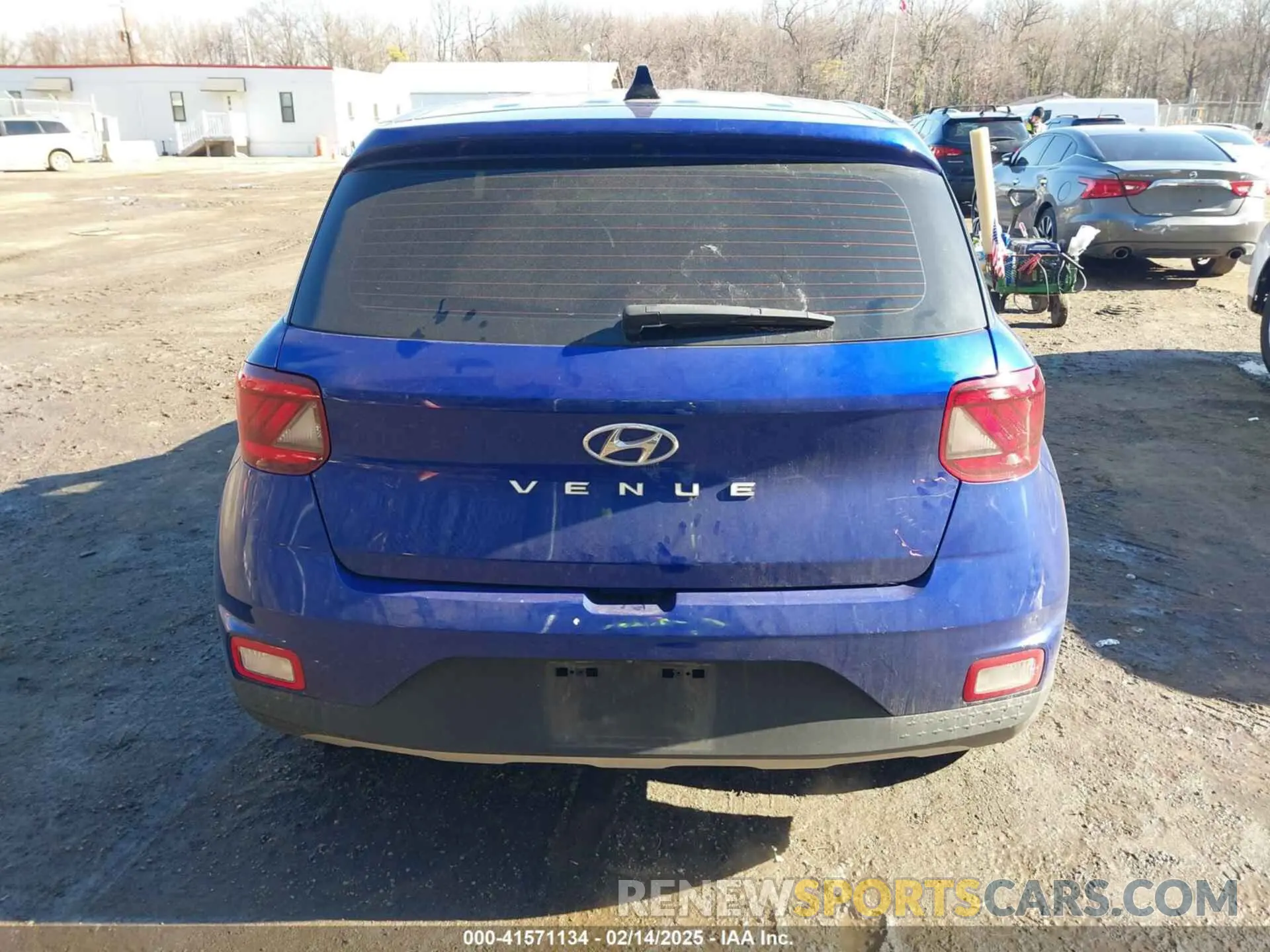 16 Photograph of a damaged car KMHRB8A39MU113075 HYUNDAI VENUE 2021