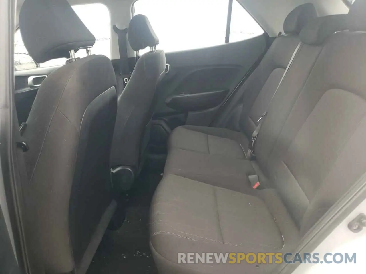 10 Photograph of a damaged car KMHRB8A3XMU066106 HYUNDAI VENUE 2021
