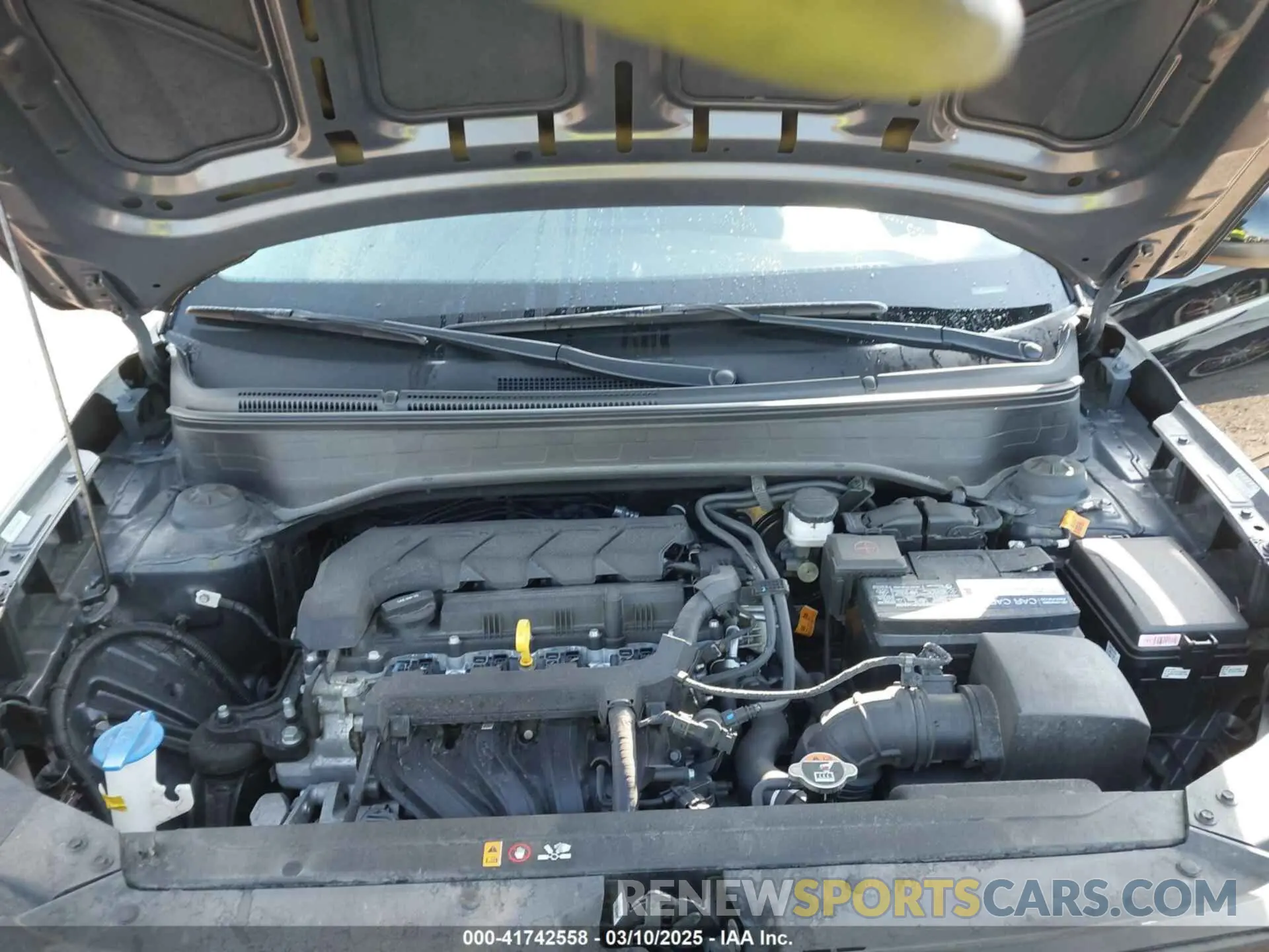 10 Photograph of a damaged car KMHRB8A3XMU105678 HYUNDAI VENUE 2021