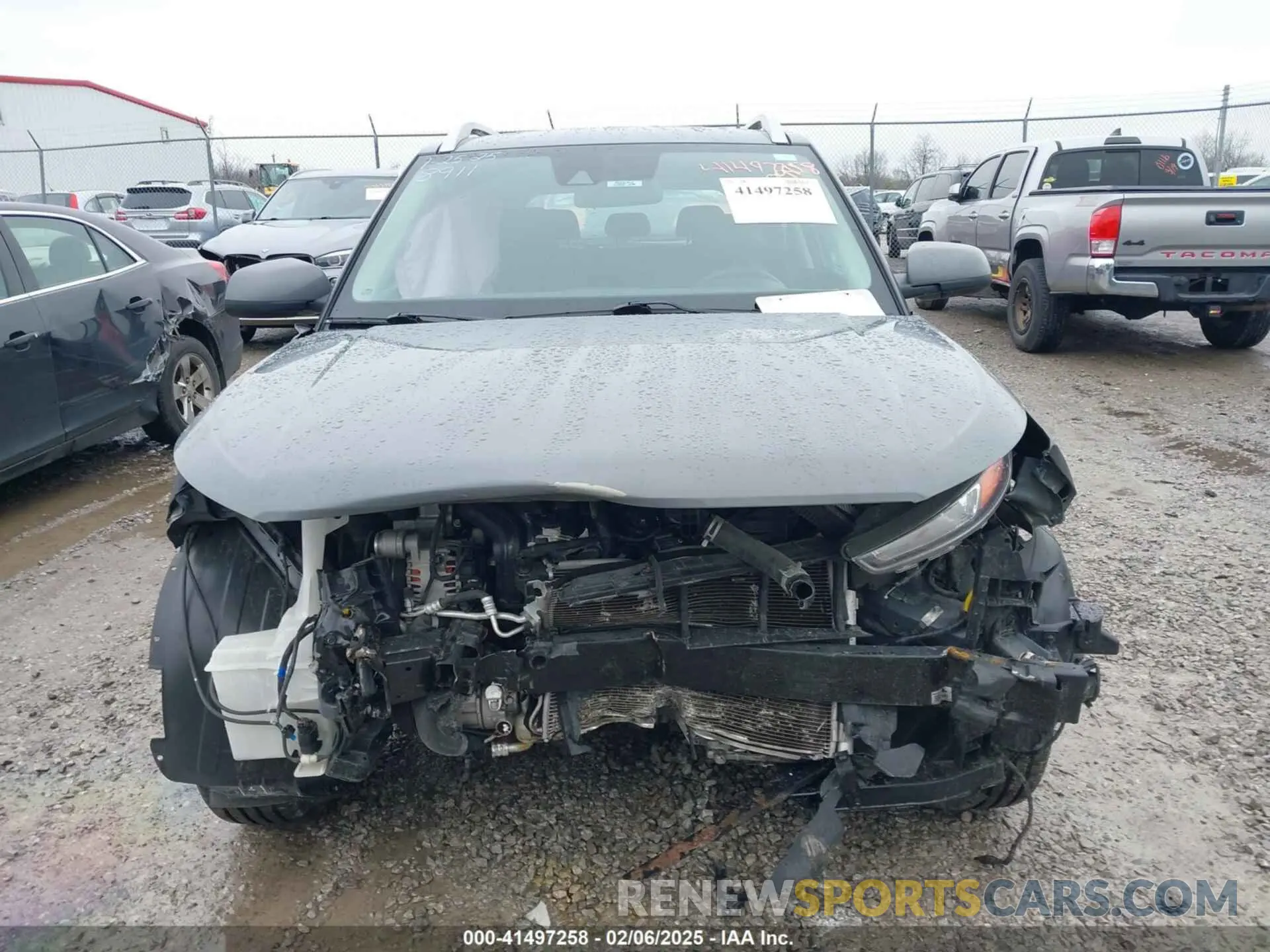12 Photograph of a damaged car KMHRC8A30MU078911 HYUNDAI VENUE 2021
