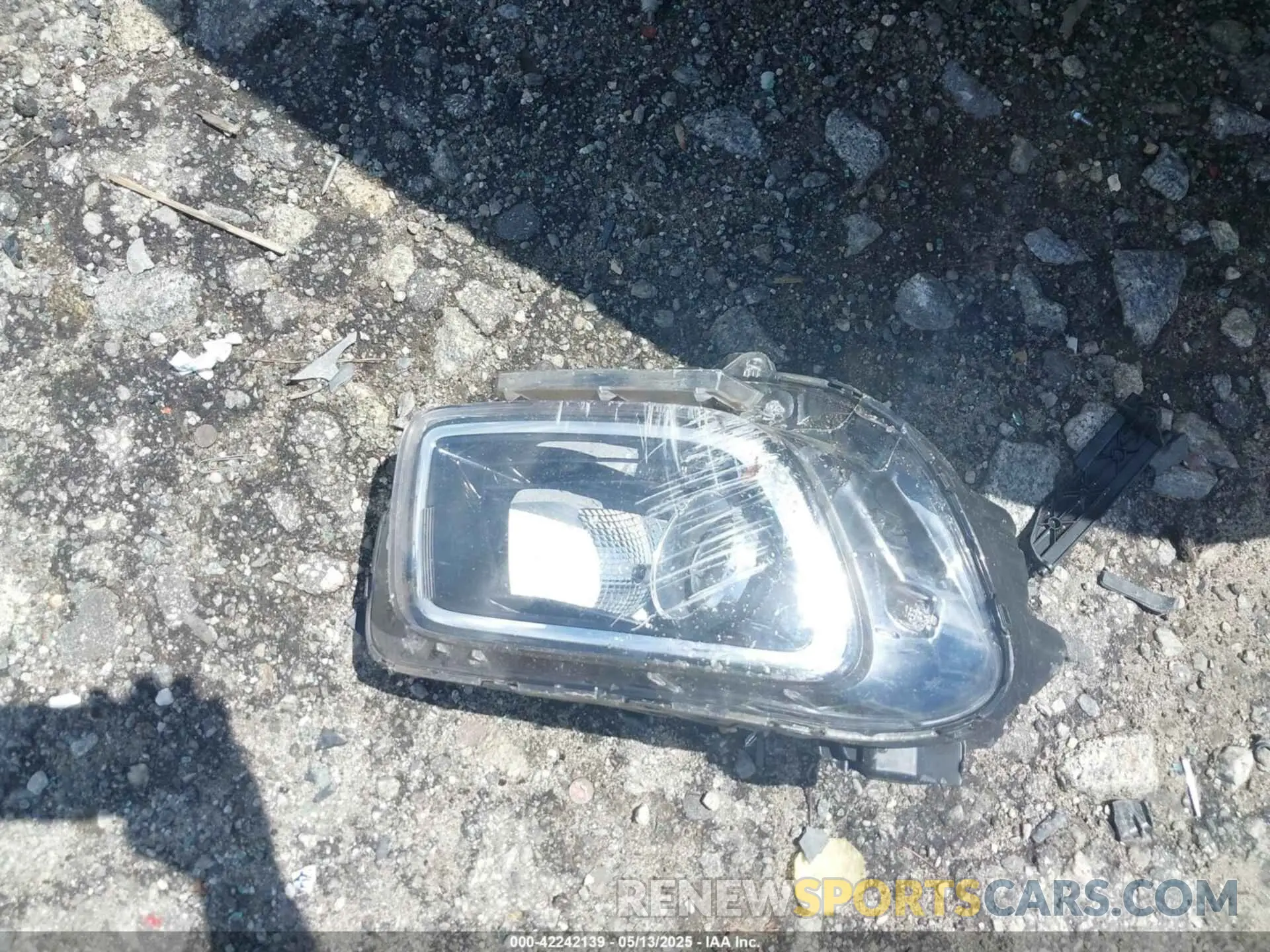 11 Фотография поврежденного автомобиля KMHRC8A31MU086354 HYUNDAI VENUE 2021