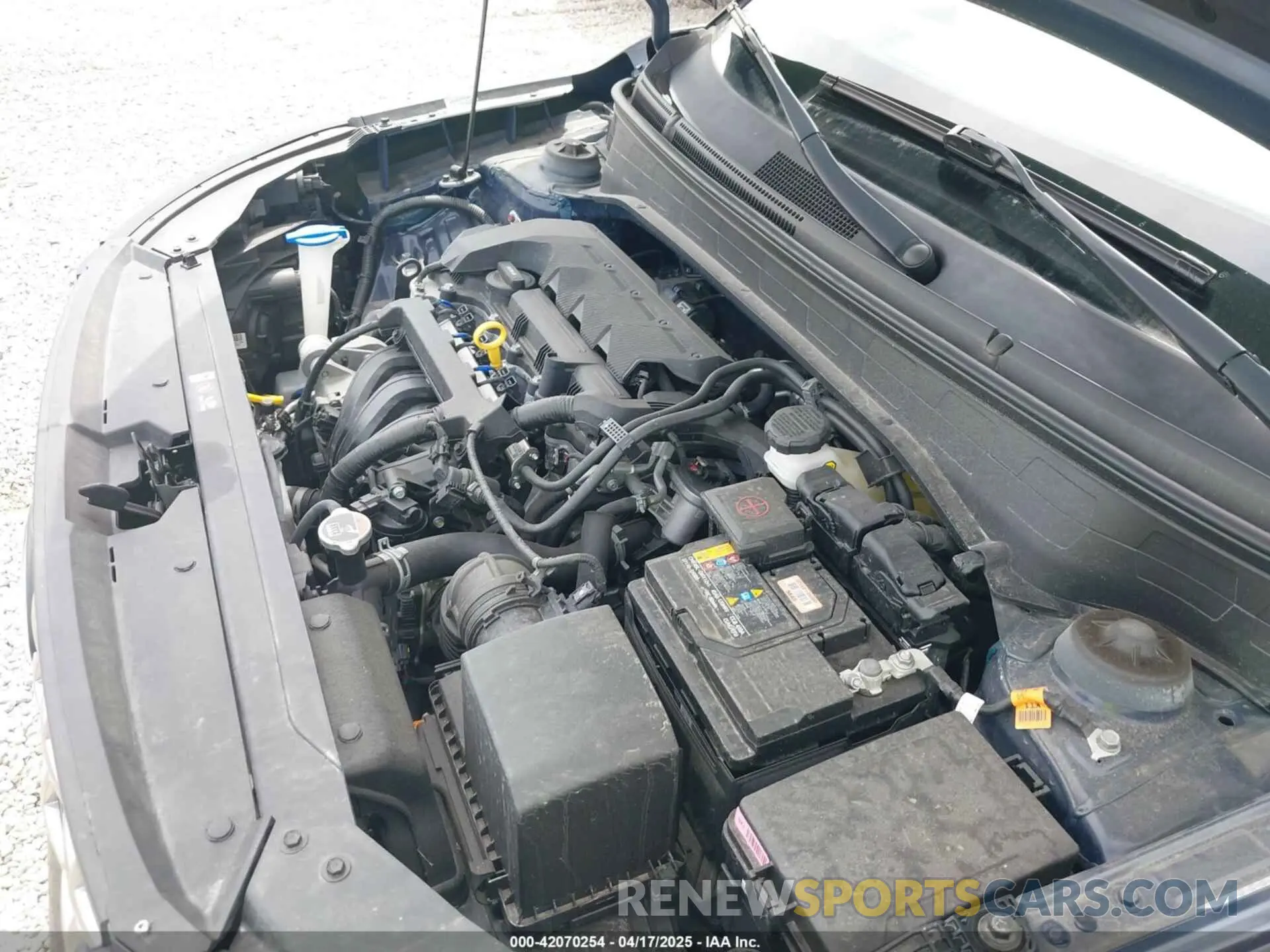 10 Фотография поврежденного автомобиля KMHRC8A32MU096200 HYUNDAI VENUE 2021