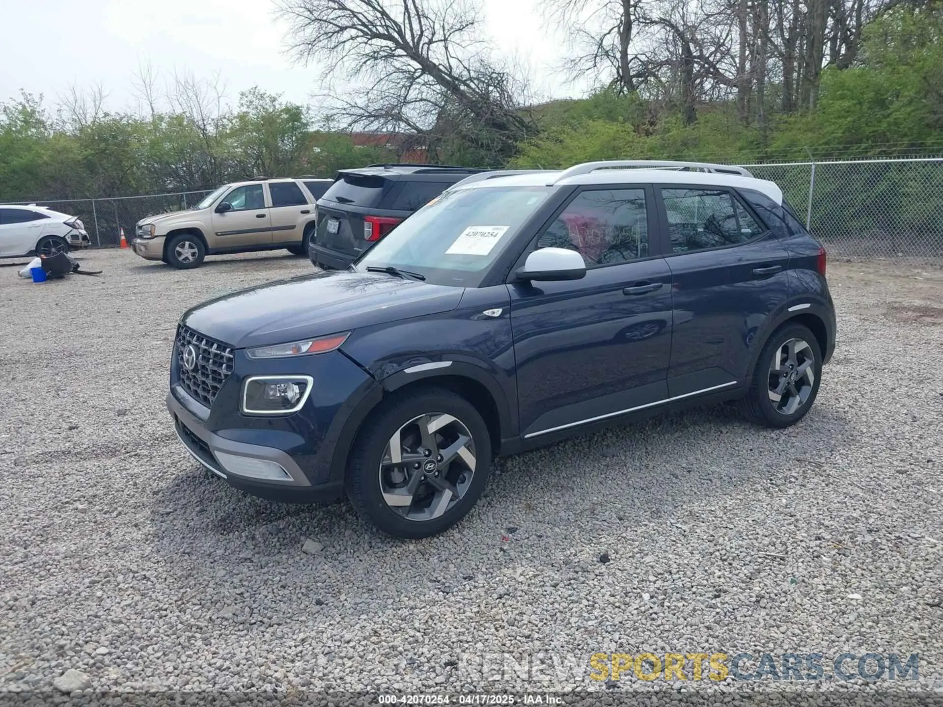 14 Фотография поврежденного автомобиля KMHRC8A32MU096200 HYUNDAI VENUE 2021