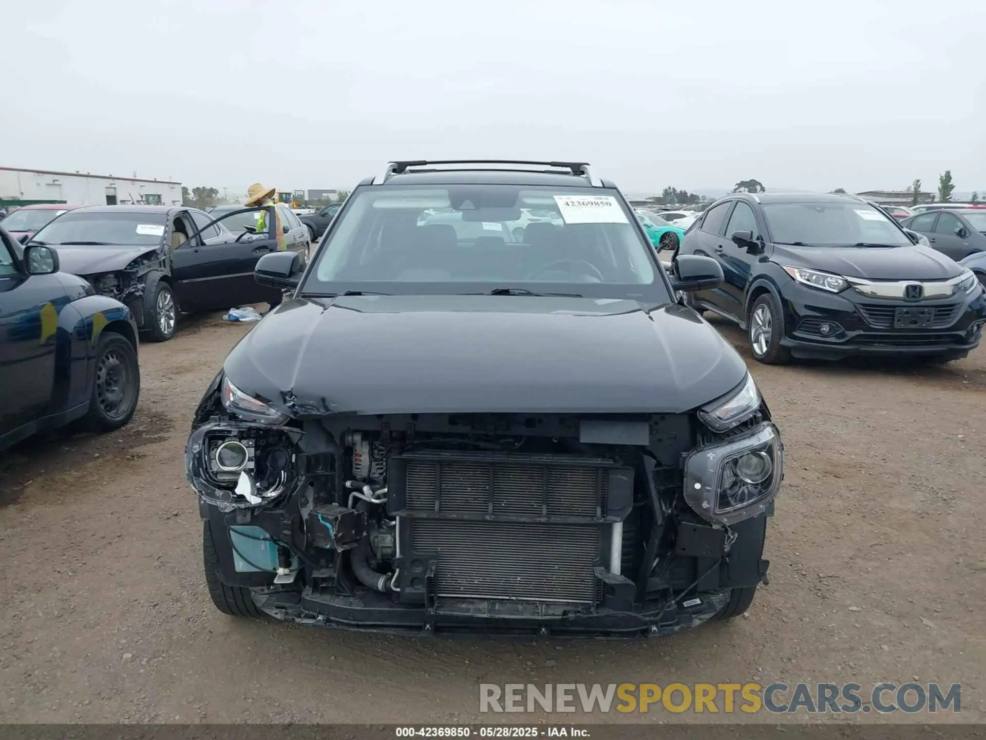 13 Фотография поврежденного автомобиля KMHRC8A33MU127440 HYUNDAI VENUE 2021