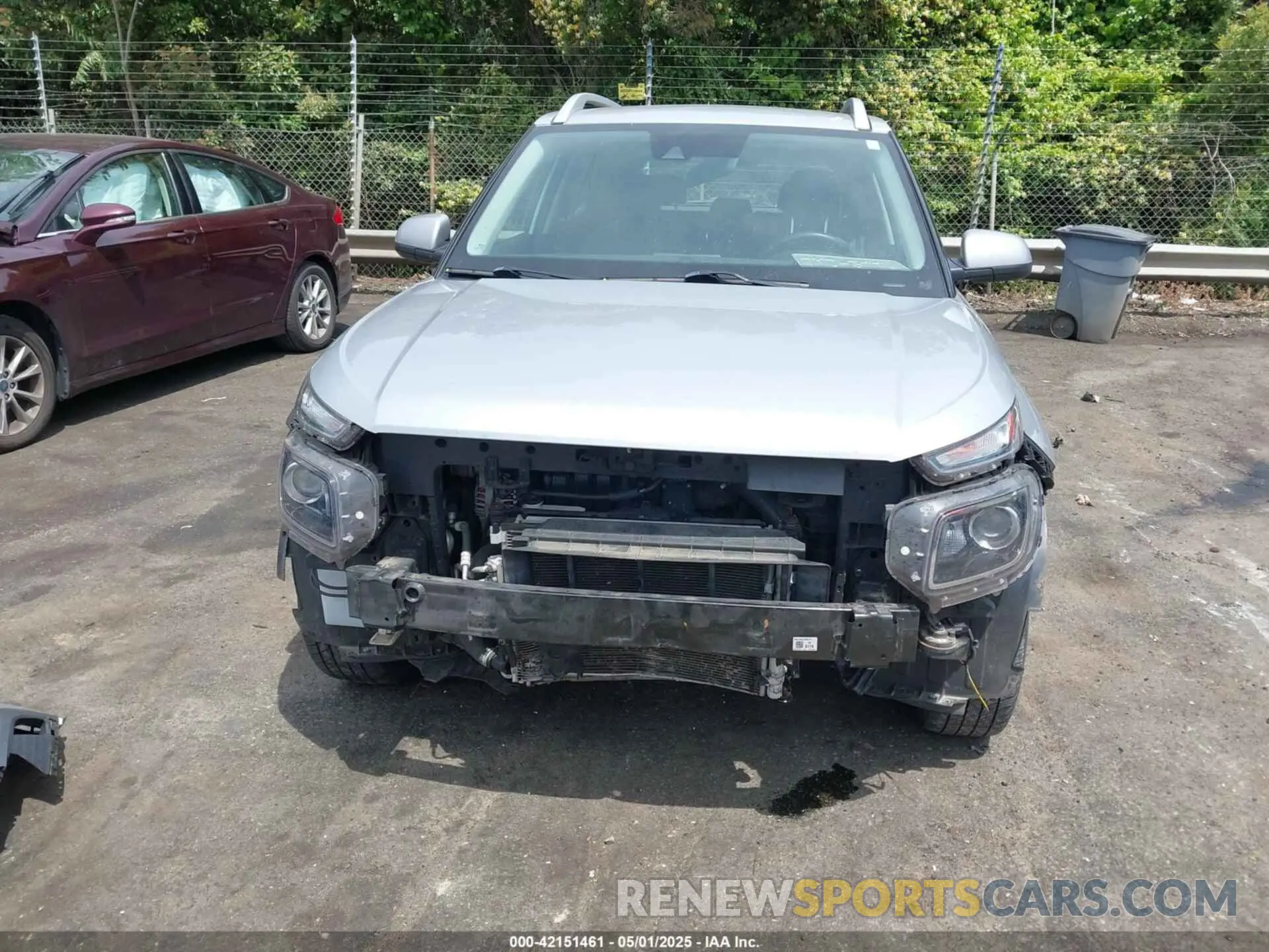 13 Фотография поврежденного автомобиля KMHRC8A34MU070987 HYUNDAI VENUE 2021