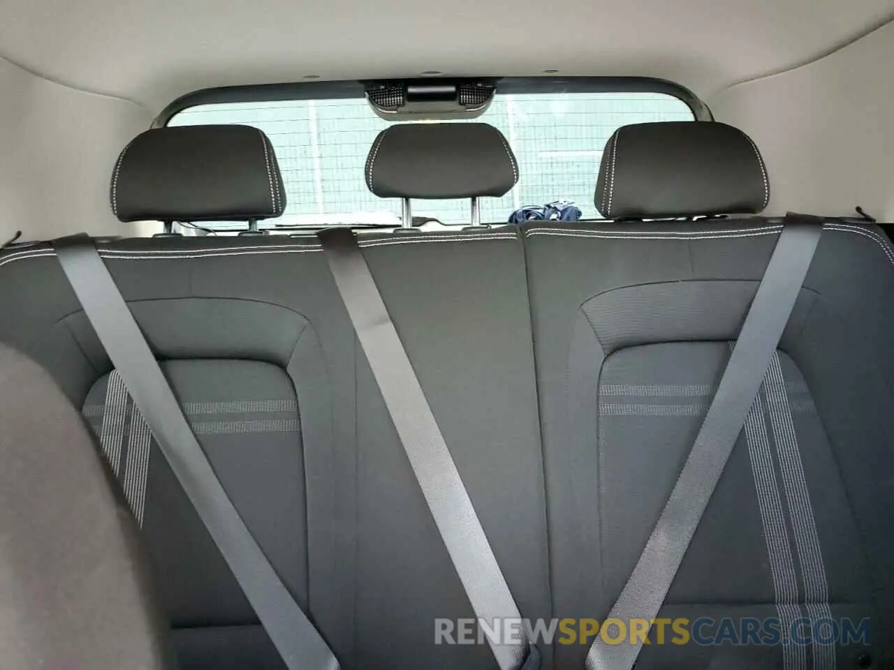10 Фотография поврежденного автомобиля KMHRC8A37MU088643 HYUNDAI VENUE 2021