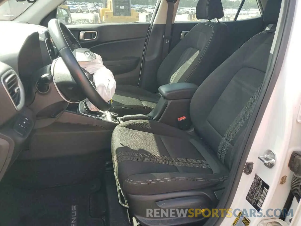 7 Фотография поврежденного автомобиля KMHRC8A38MU064478 HYUNDAI VENUE 2021