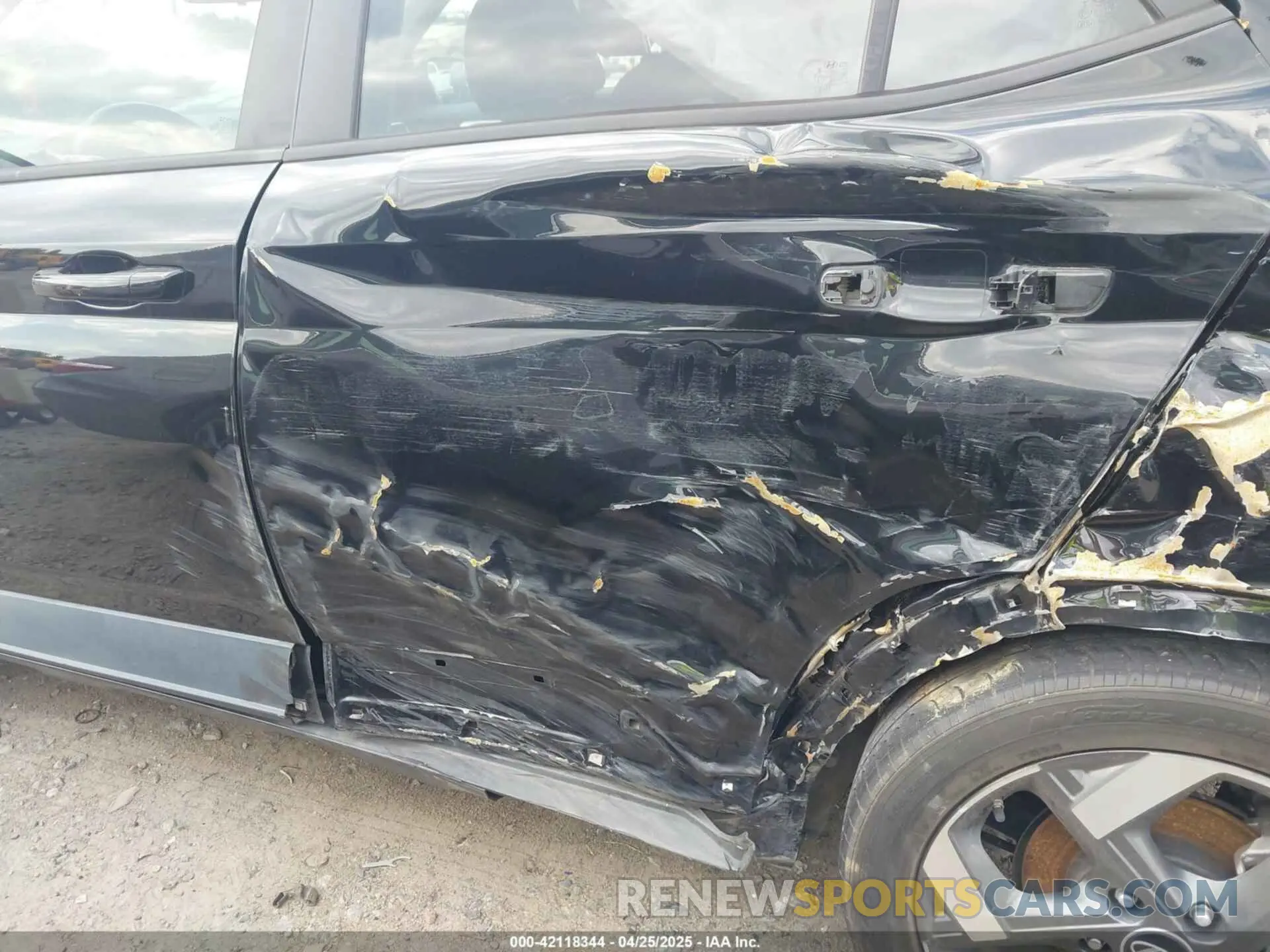 18 Фотография поврежденного автомобиля KMHRC8A39MU072962 HYUNDAI VENUE 2021