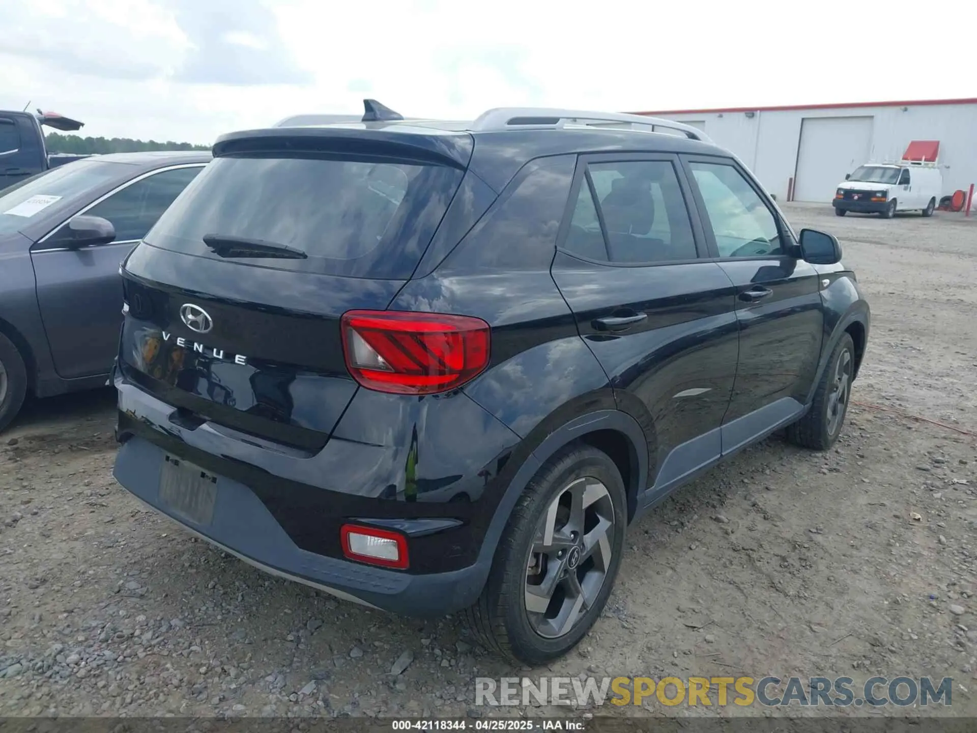 4 Фотография поврежденного автомобиля KMHRC8A39MU072962 HYUNDAI VENUE 2021