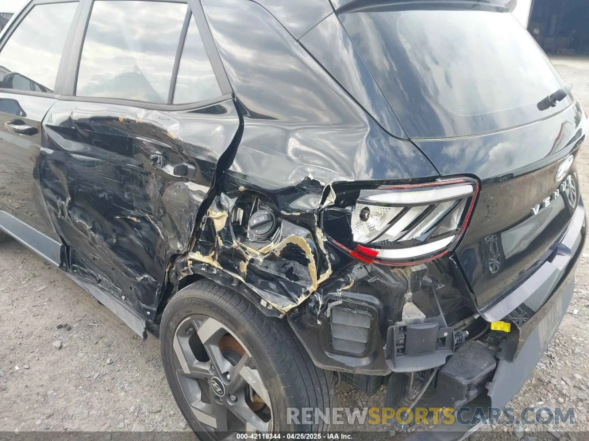 6 Фотография поврежденного автомобиля KMHRC8A39MU072962 HYUNDAI VENUE 2021