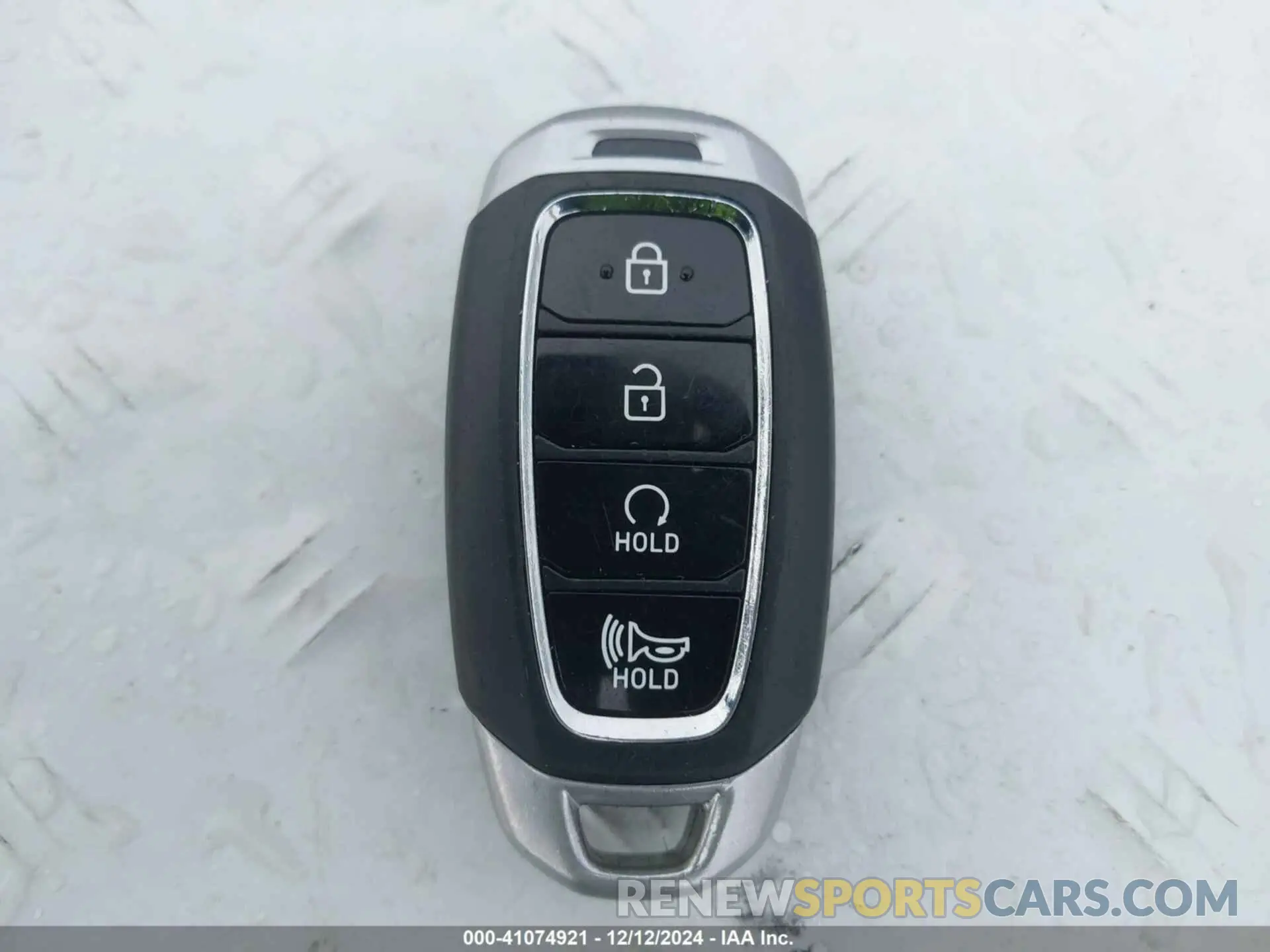 11 Фотография поврежденного автомобиля KMHRC8A39MU116393 HYUNDAI VENUE 2021