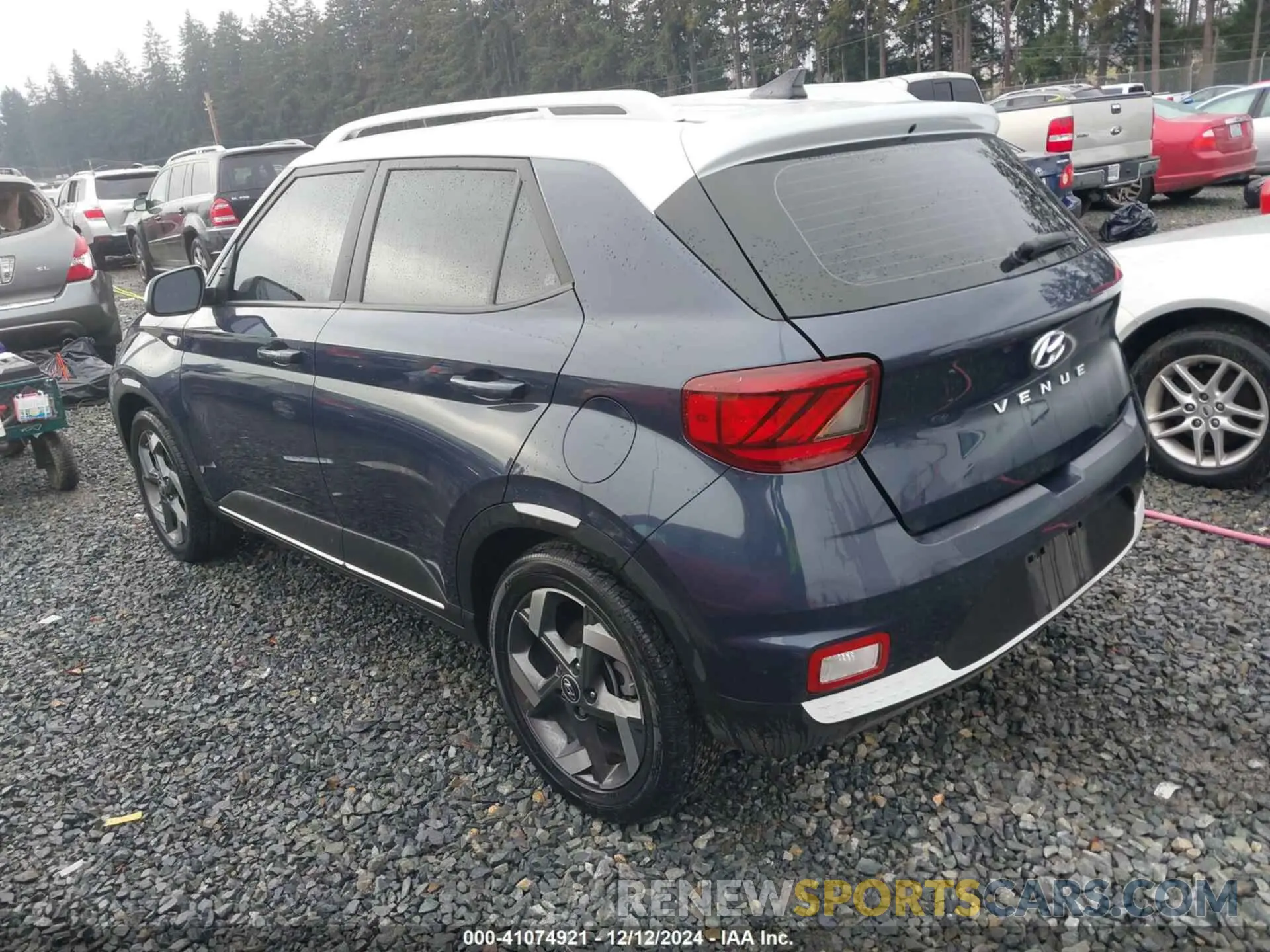 3 Фотография поврежденного автомобиля KMHRC8A39MU116393 HYUNDAI VENUE 2021