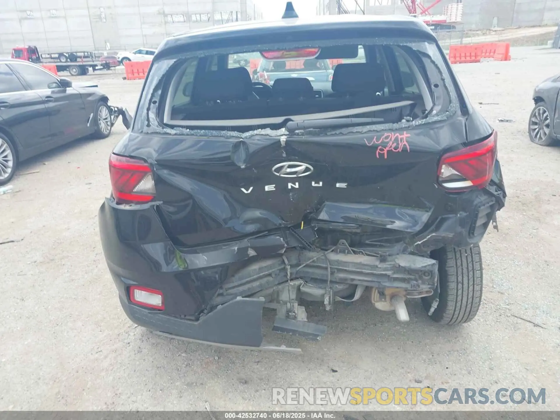 6 Photograph of a damaged car KMHRB8A31NU160599 HYUNDAI VENUE 2022